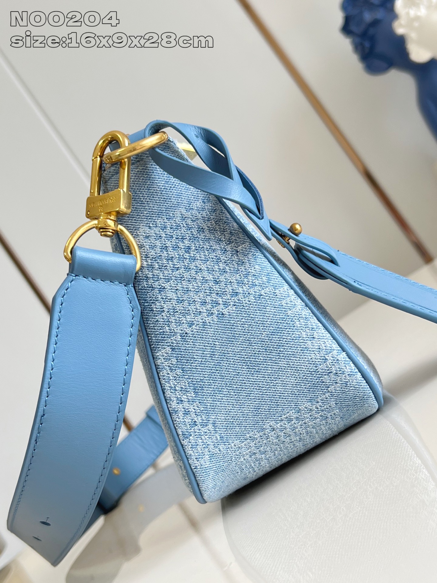 [TOP] Louis Vuitton LV Pochette Accessoire XL  Handbag 16.5 x 9 x 28 cm - Blue