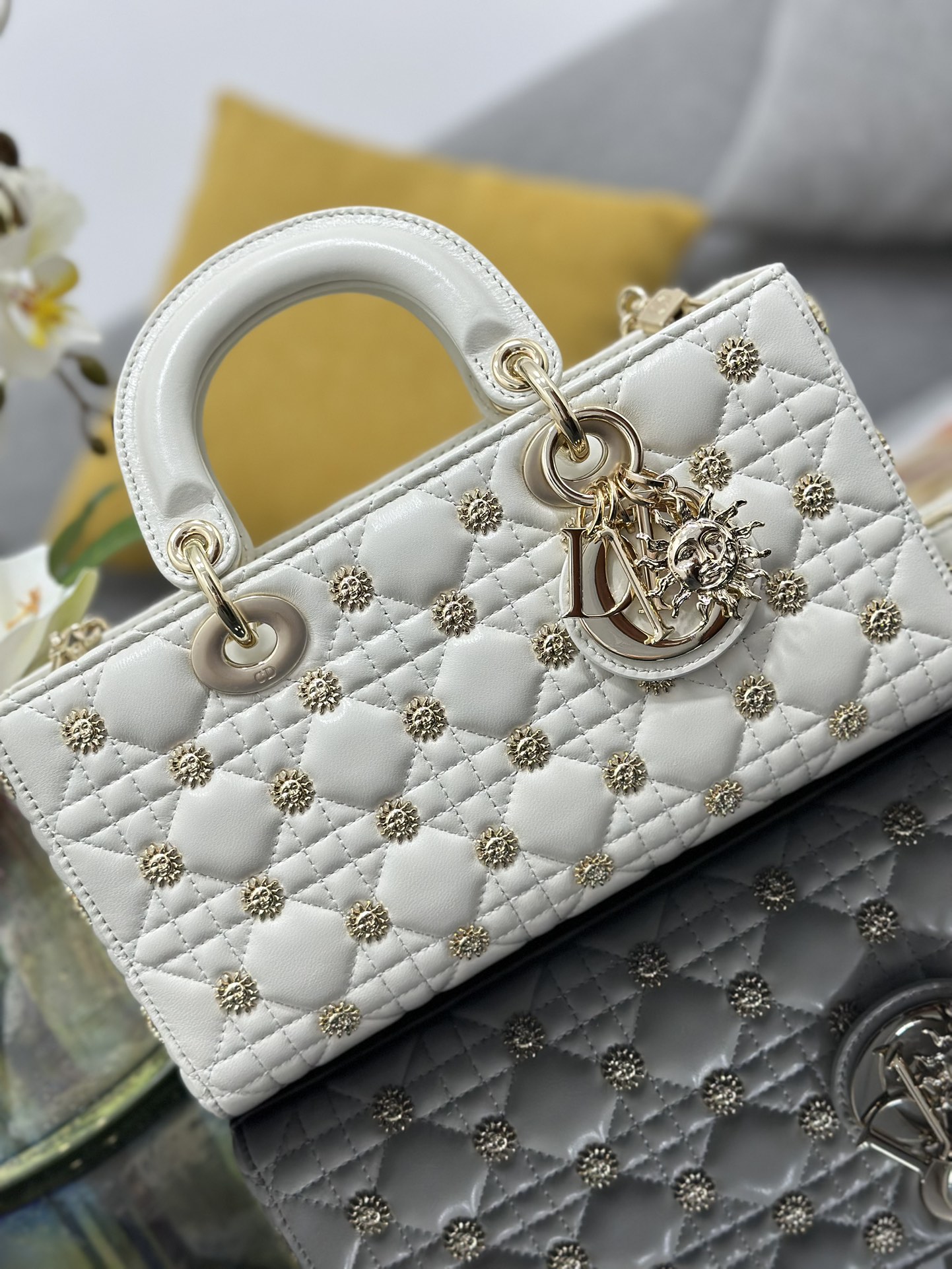 [TOP] Christian Dior Lambskin Sun Lady D-Joy Bags 26x13.5x5CM - White - GHW
