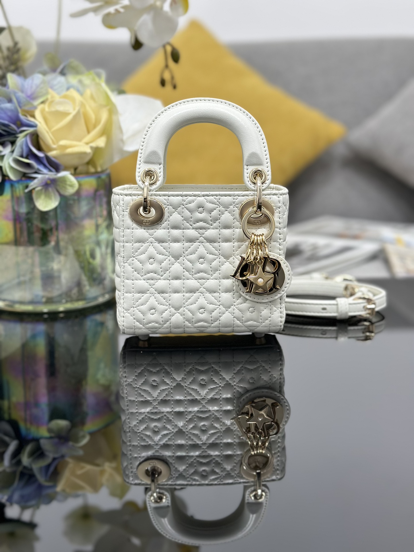 [TOP] Christian Dior Lady Lucky Star Leather Bag 17*7*15cm - White&GHW