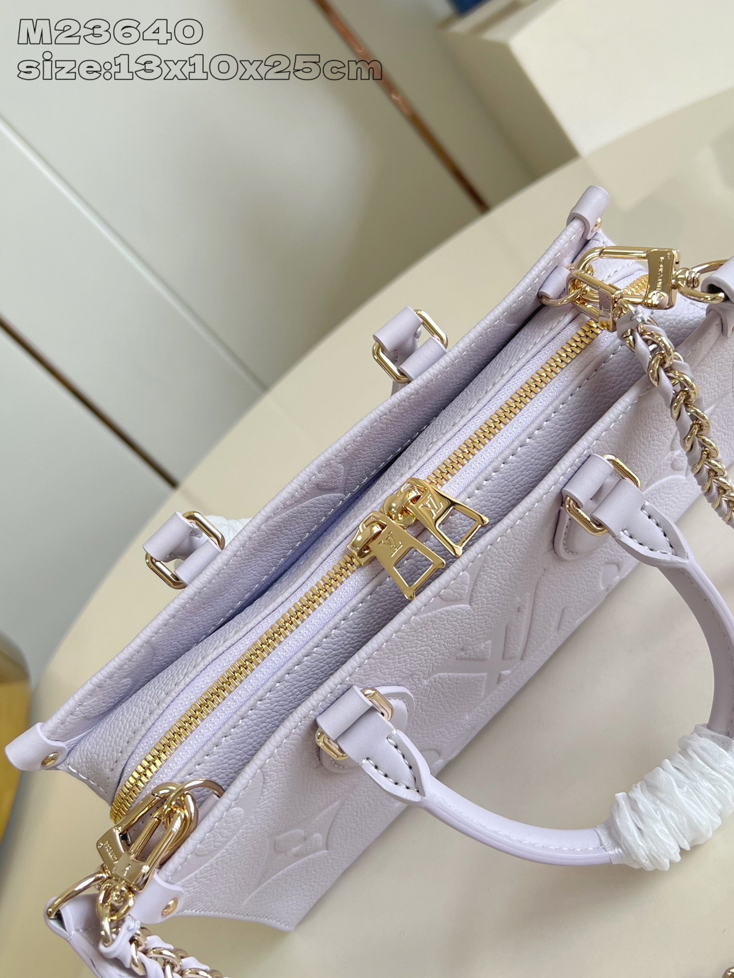 [TOP] Louis Vuitton LV On The Go East West Bag 25x13x10 cm - Light Purple