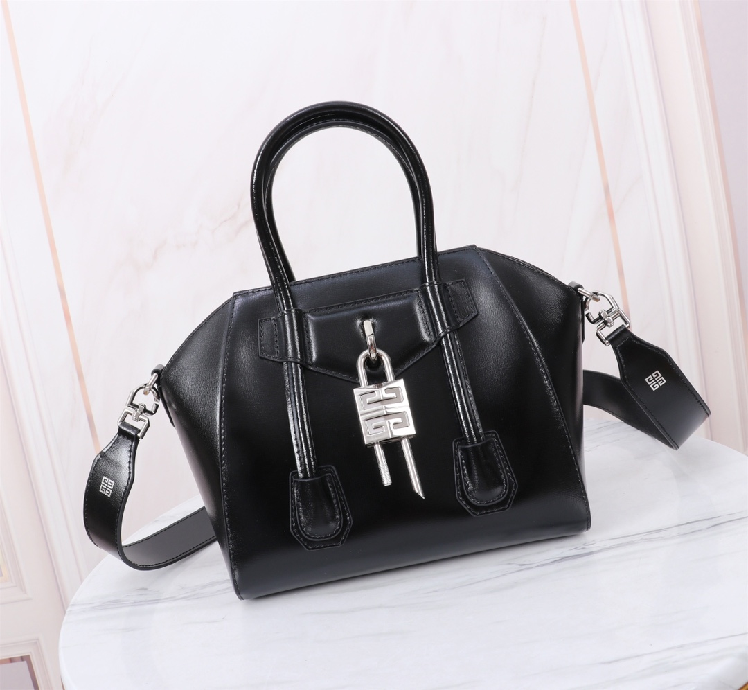 [TOP] GIVENCHY Antigona Toy Lock Bag 23x18x13cm - Black&SHW