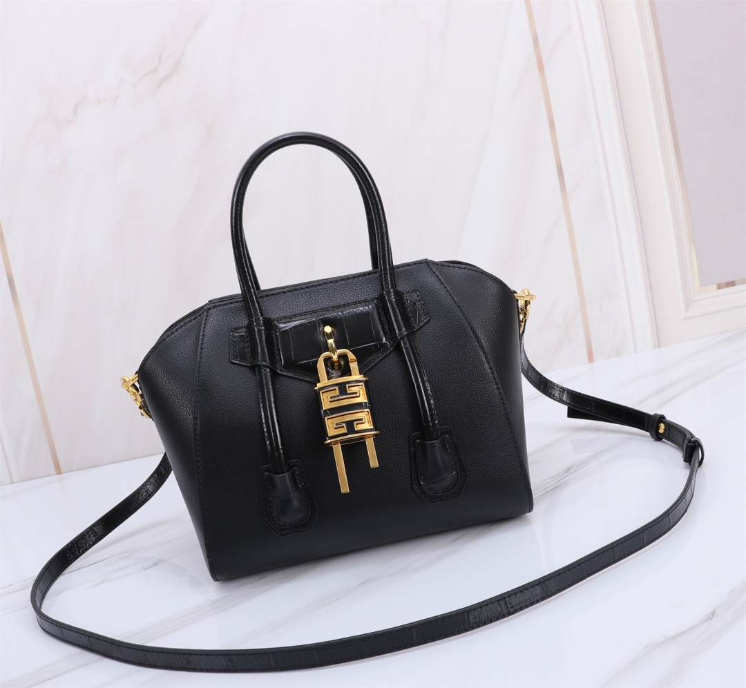 [TOP] GIVENCHY Antigona Toy Lock Bag Calfskin 23x27x13cm - Black&GHW