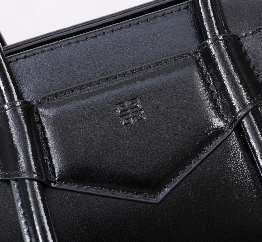 [TOP] GIVENCHY Antigona Toy Lock Bag 23x18x13cm - Black&SHW