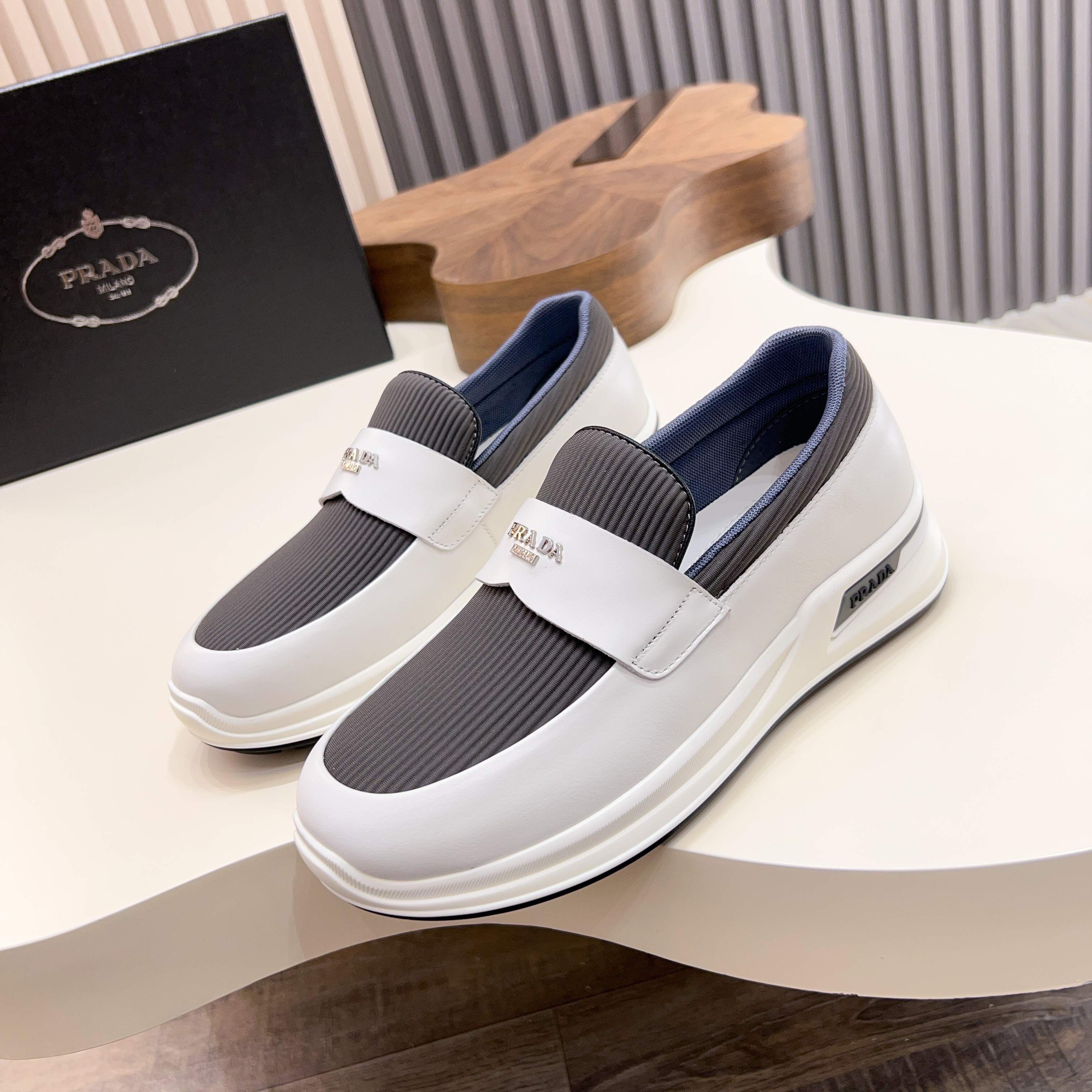 [TOP] PRADA Men's Loafers Shoes - 2 Colors
