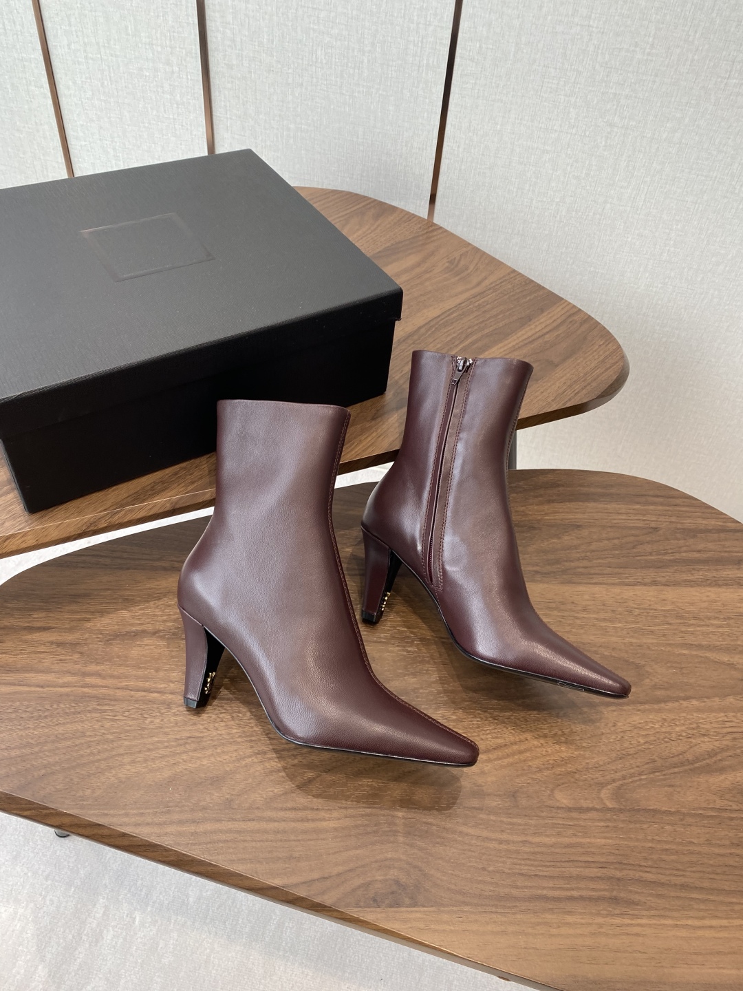 [TOP] Yves Saint Laurent YSL Ankle Boots Calfskin - Red