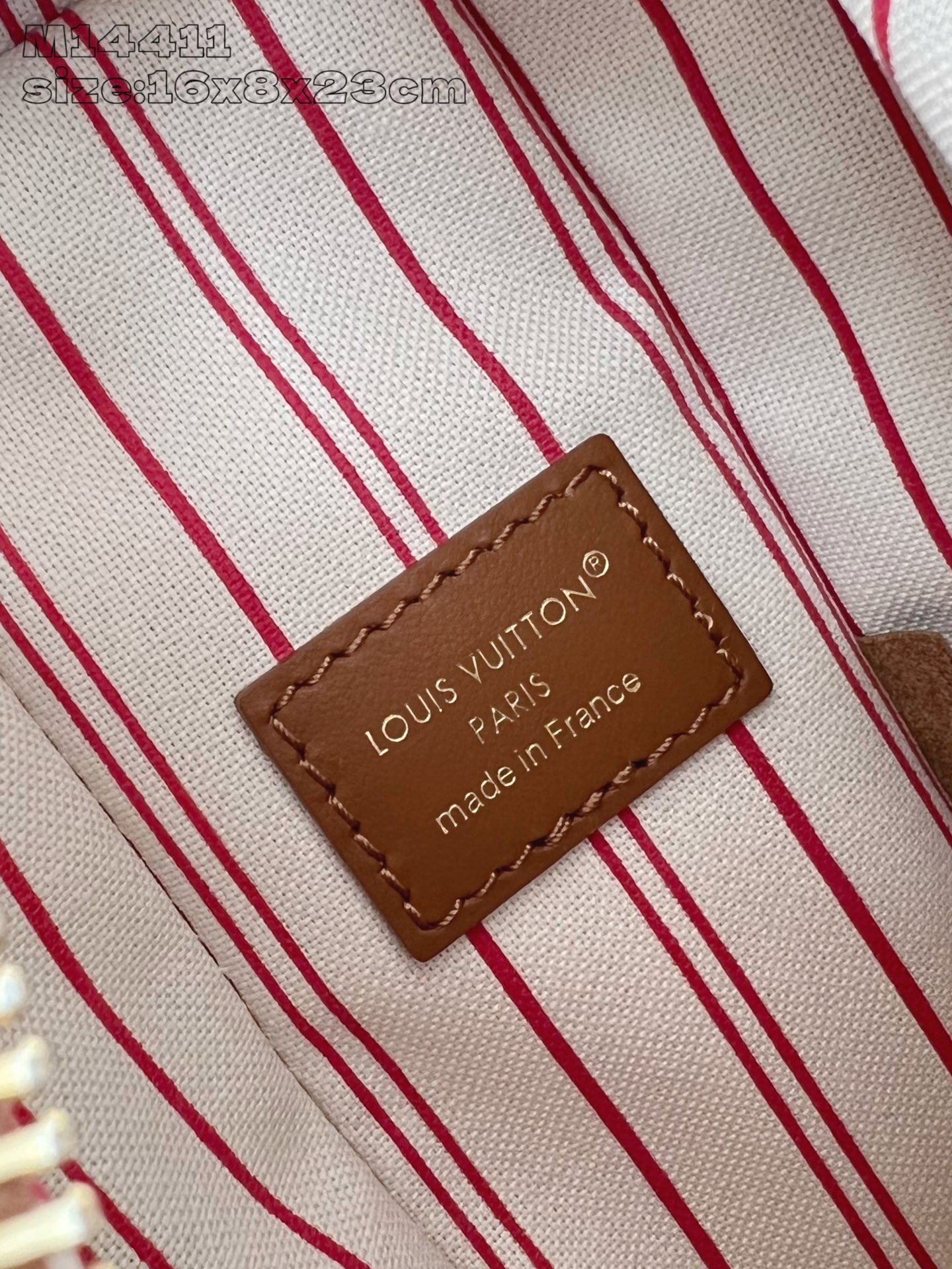 [TOP] Louis Vuitton LV Side Trunk Handbag  16 x 8.5 x 23.5cm - Apricot