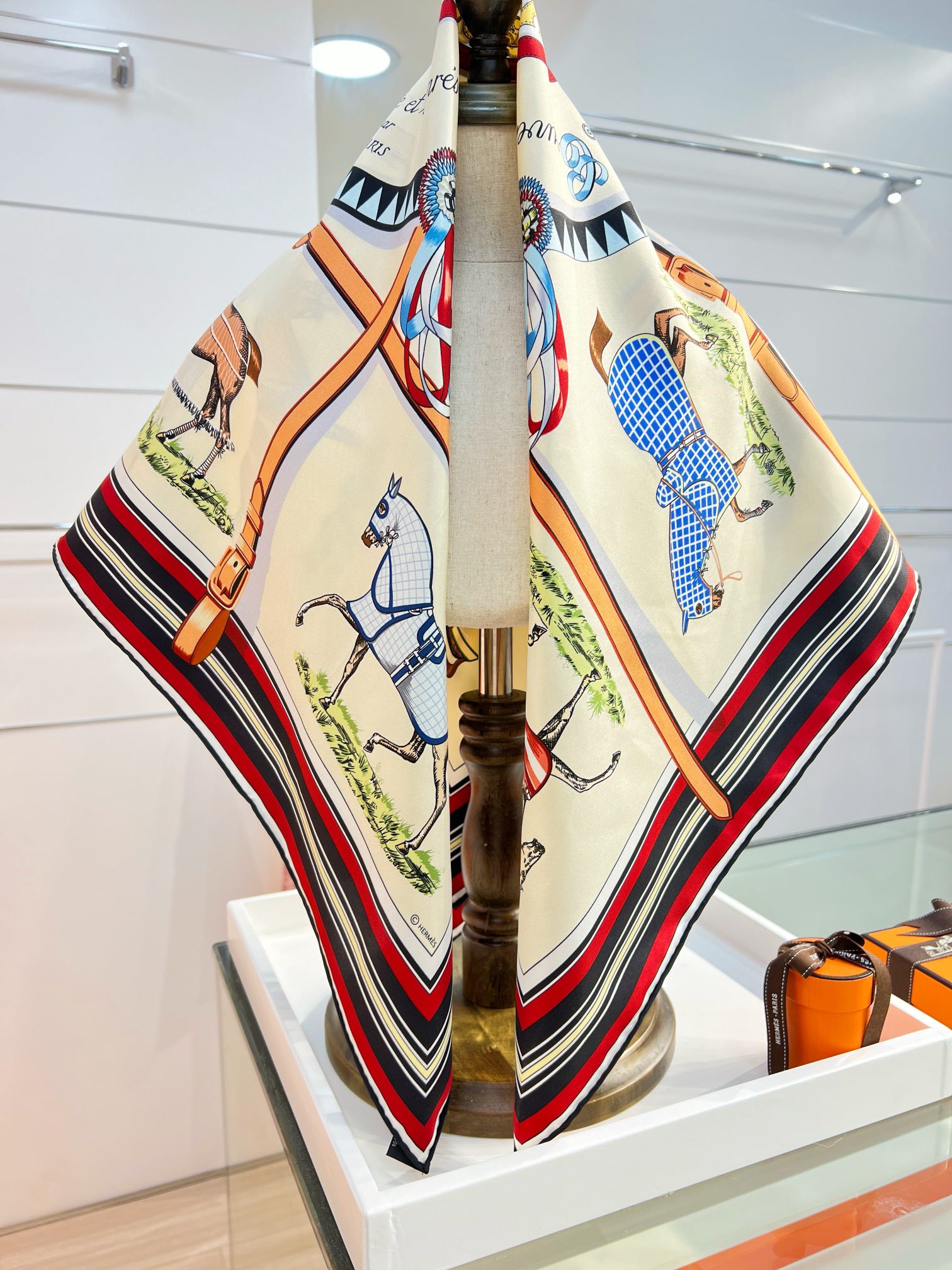 [TOP] HERMES Square Silk Scarf 90*90cm - Beige