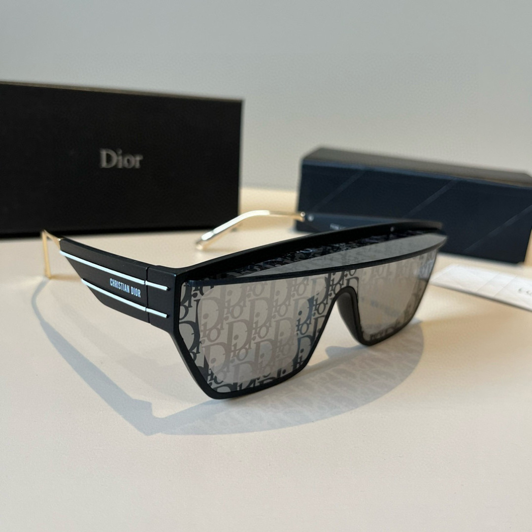 [TOP] Christian Dior Sunglasses - 4 Colors