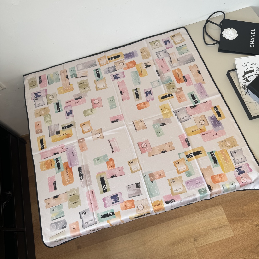 [TOP] Chanel Silk Scarf 90x90cm - 2 Colors