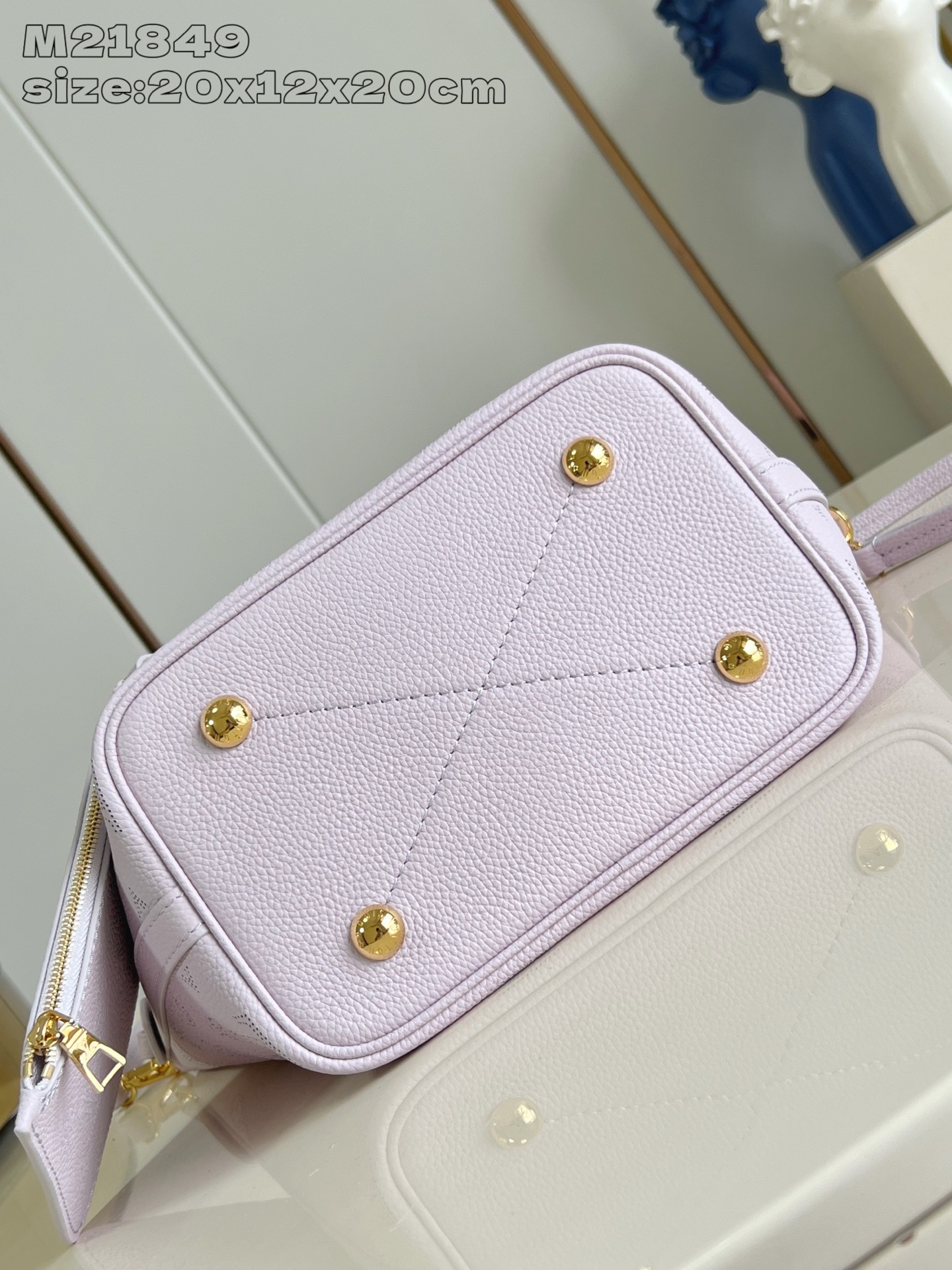 [TOP] Louis Vuitton LV Blossom Tote Bag 20 x 12.5 x 20cm - Light Purple