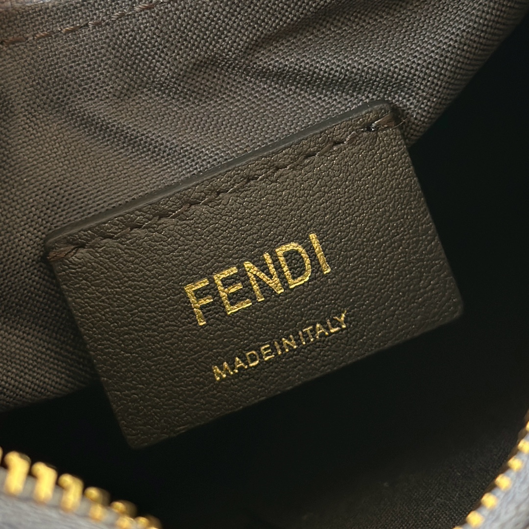 [TOP] FENDI Classic Metal Logo Fendigraphy Bag 20x7.5x13cm - Denim Blue&GHW