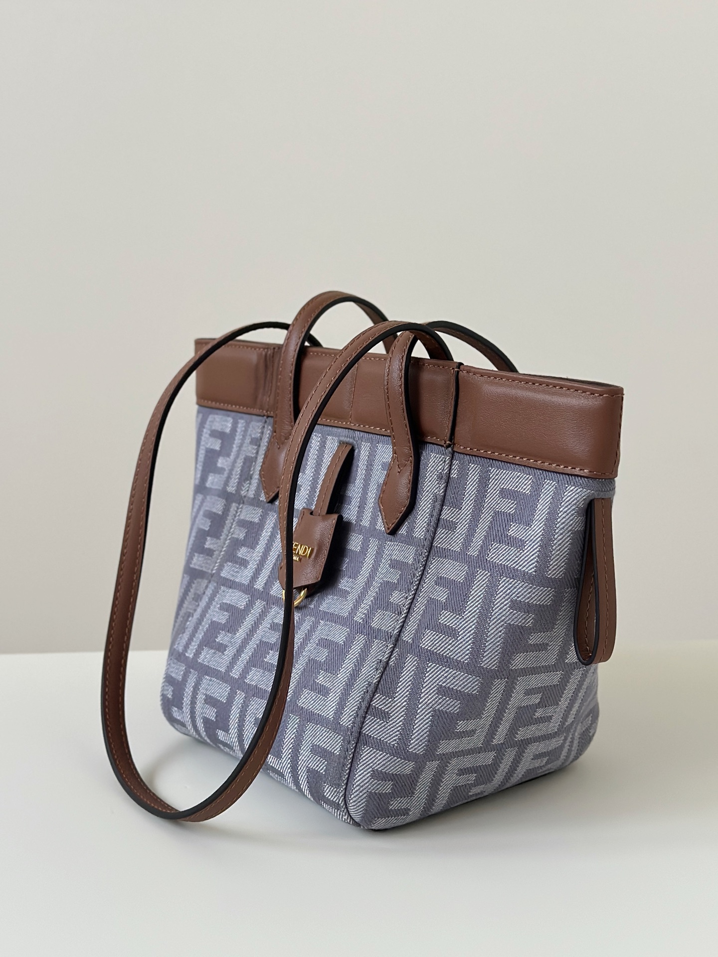 [TOP] FENDI Origami Folding Bag 15*15*19cm - Blue