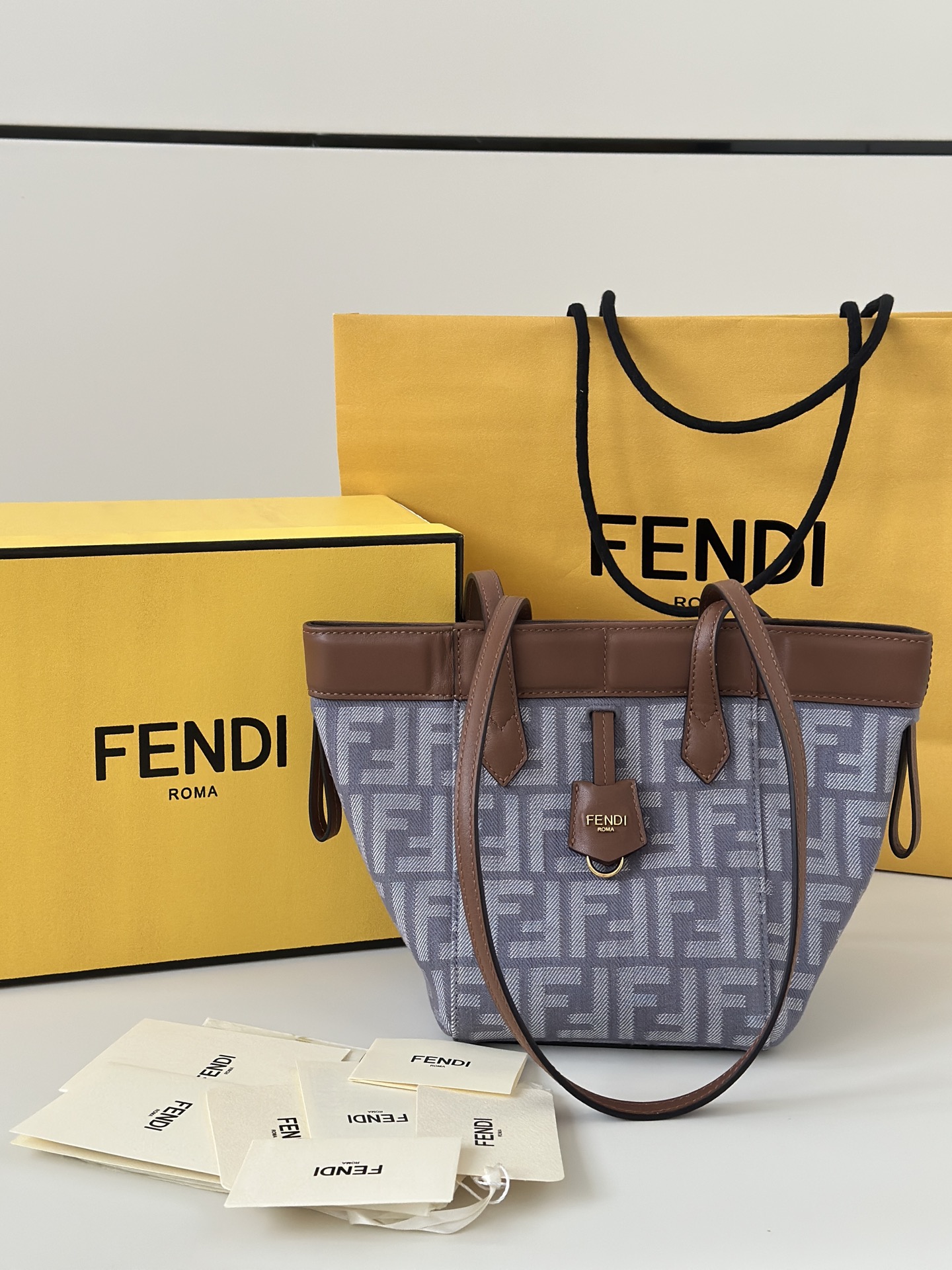 [TOP] FENDI Origami Folding Bag 15*15*19cm - Blue