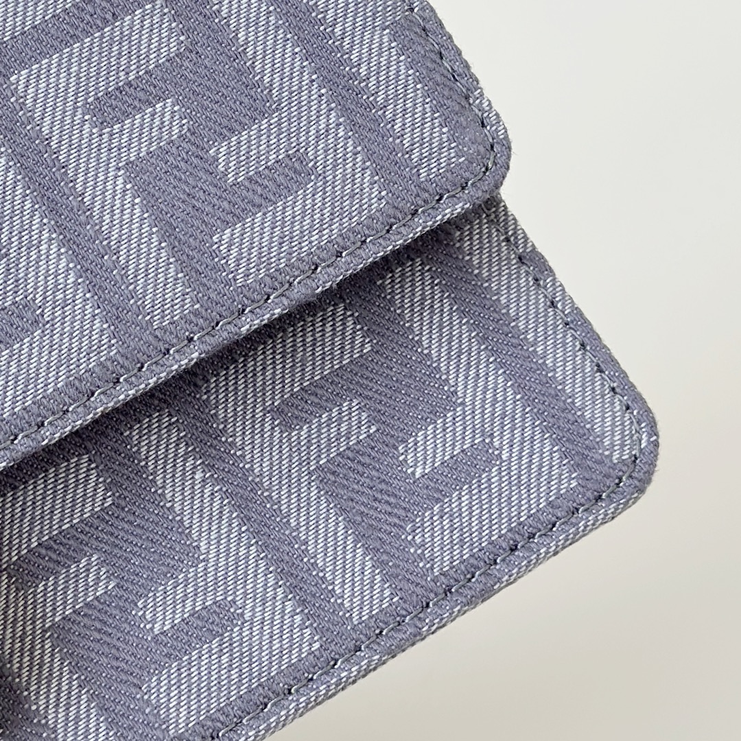 [TOP] FENDI Baguette Bag 21/5/11.5cm - Blue