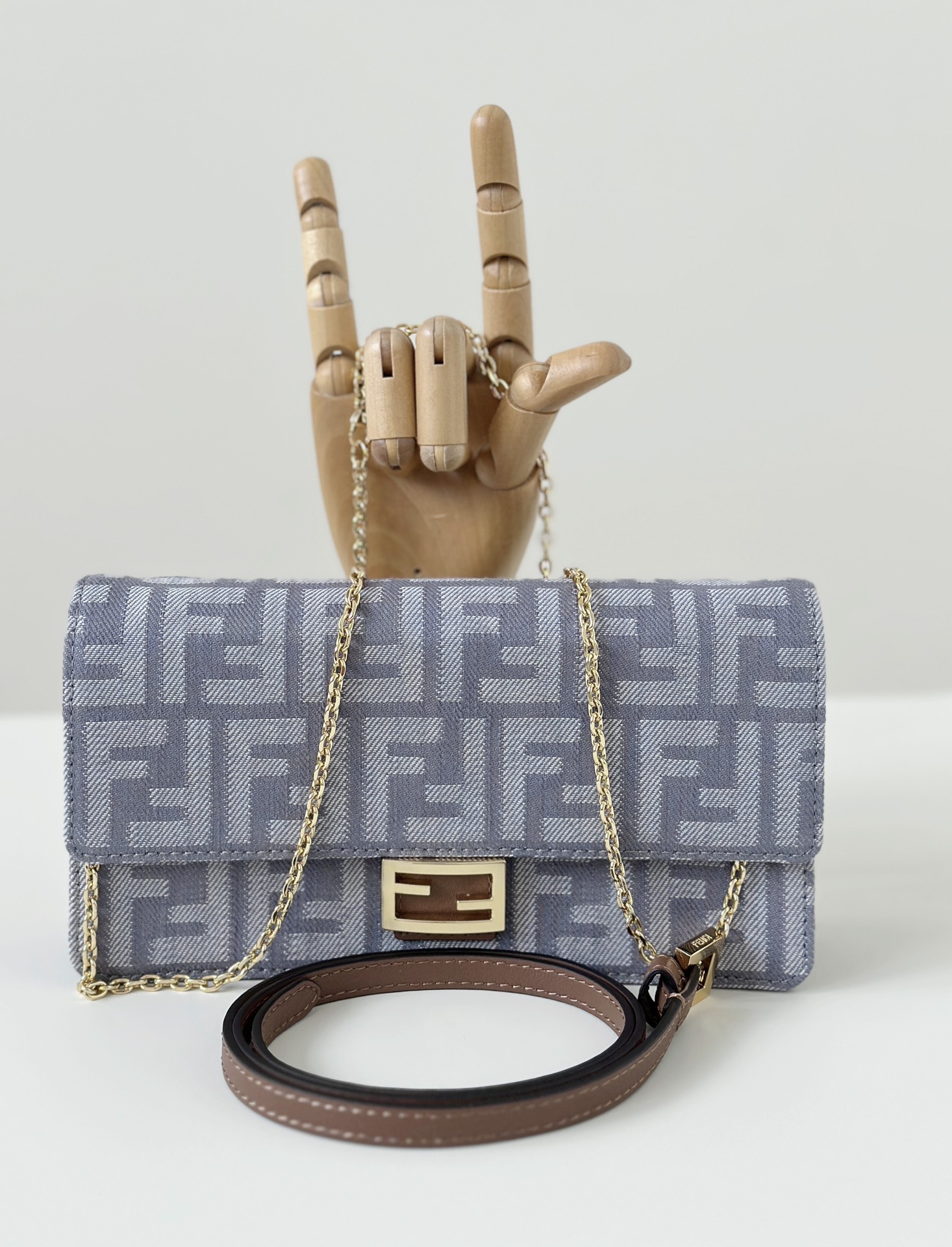 [TOP] FENDI Baguette Bag 21/5/11.5cm - Blue