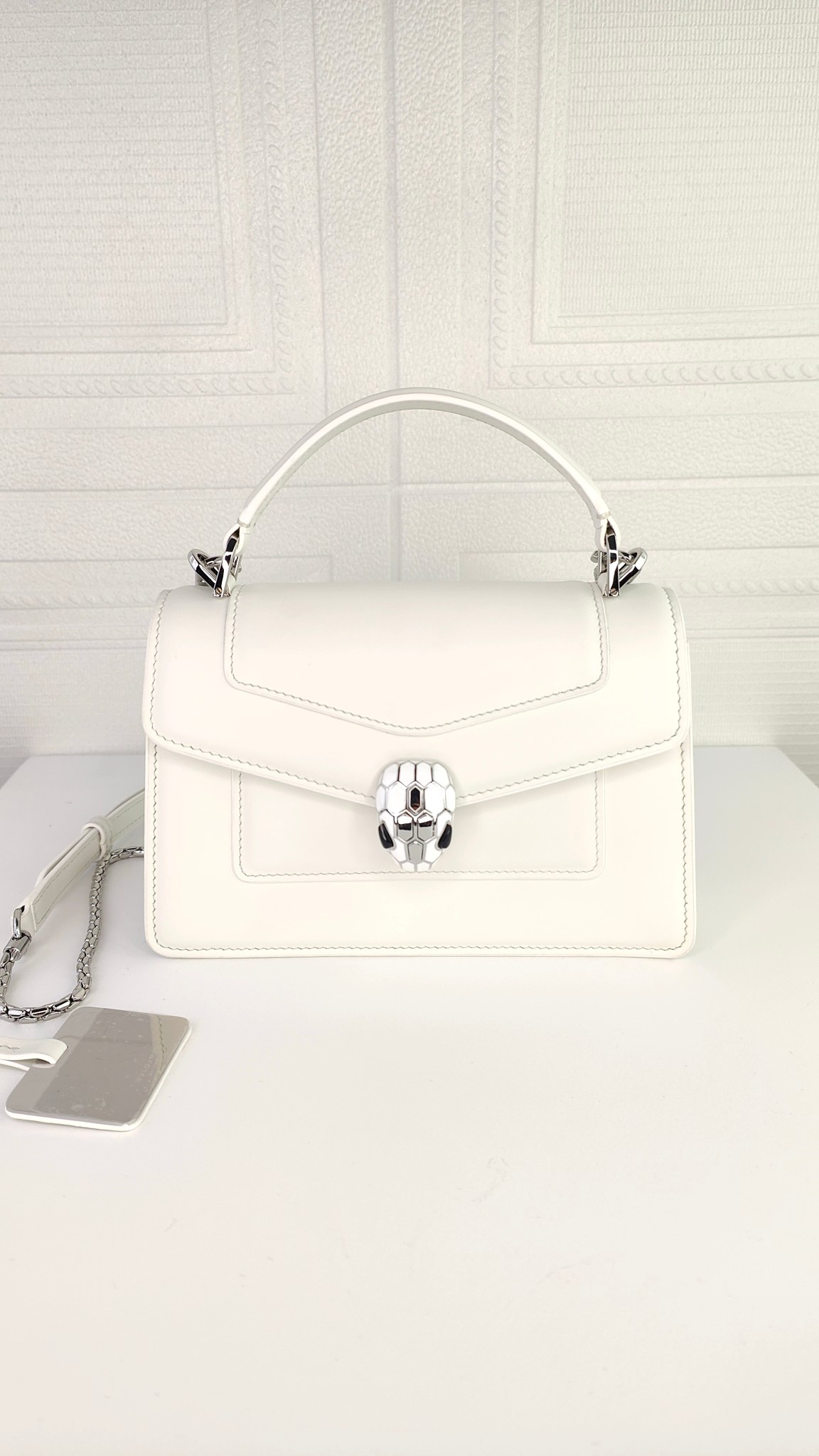 [TOP] BVLGARI Serpenti Forever Crossbody Bag 19 X 11 X 6cm - White