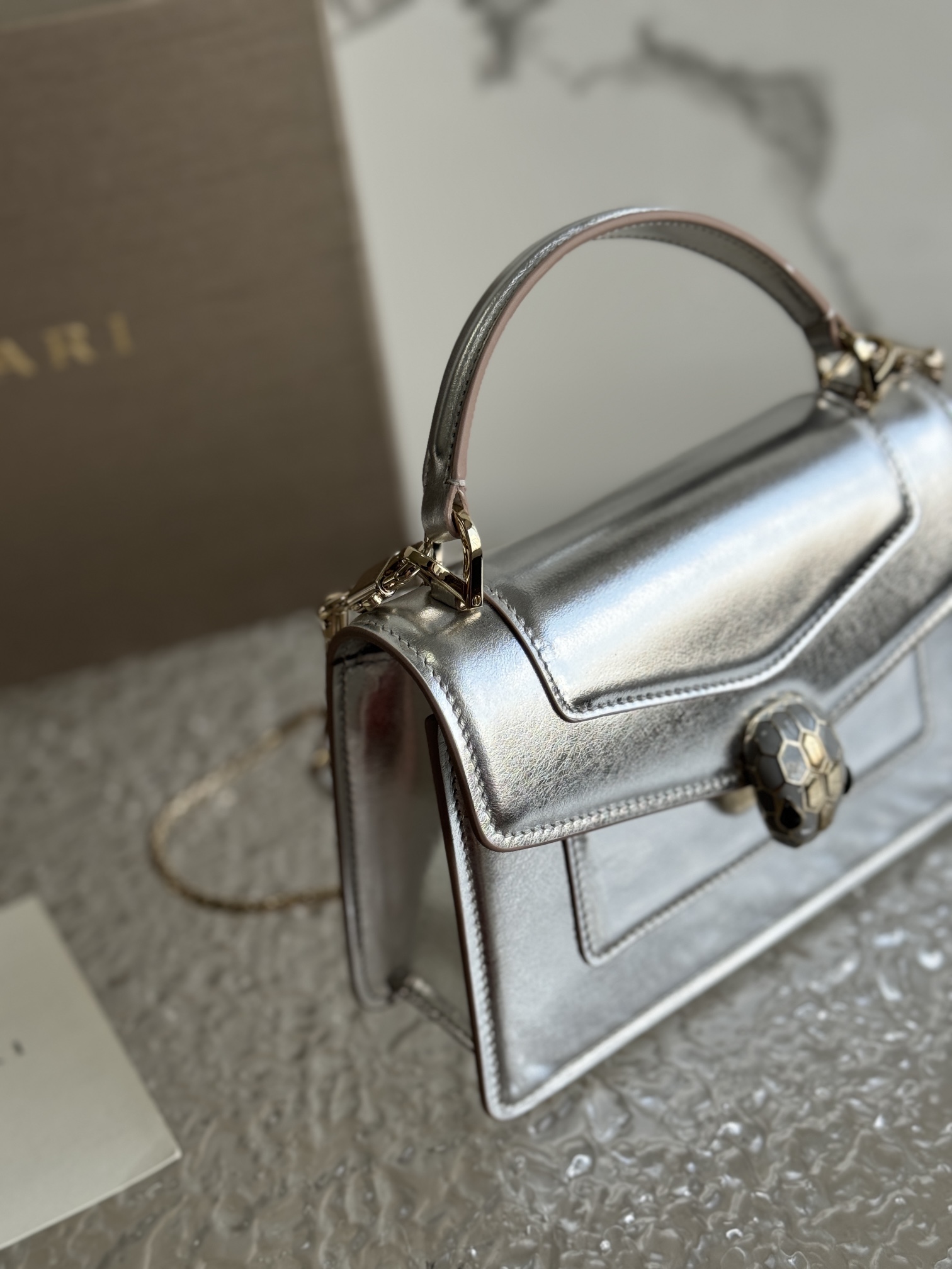 [TOP] BVLGARI Serpenti Forever Crossbody Bag 19 X 11 X 6 cm - Sliver