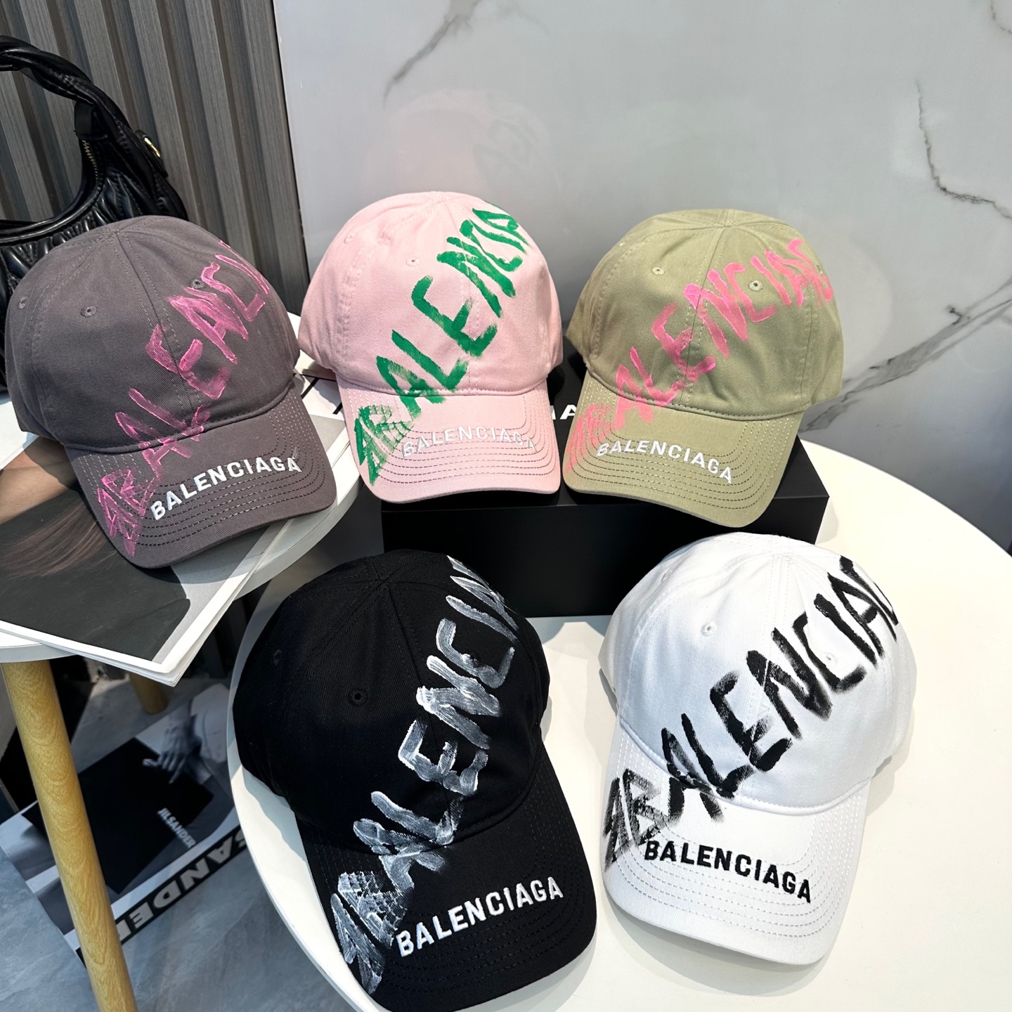 [TOP] BALENCIAGA Baseball Caps - 5 Colors