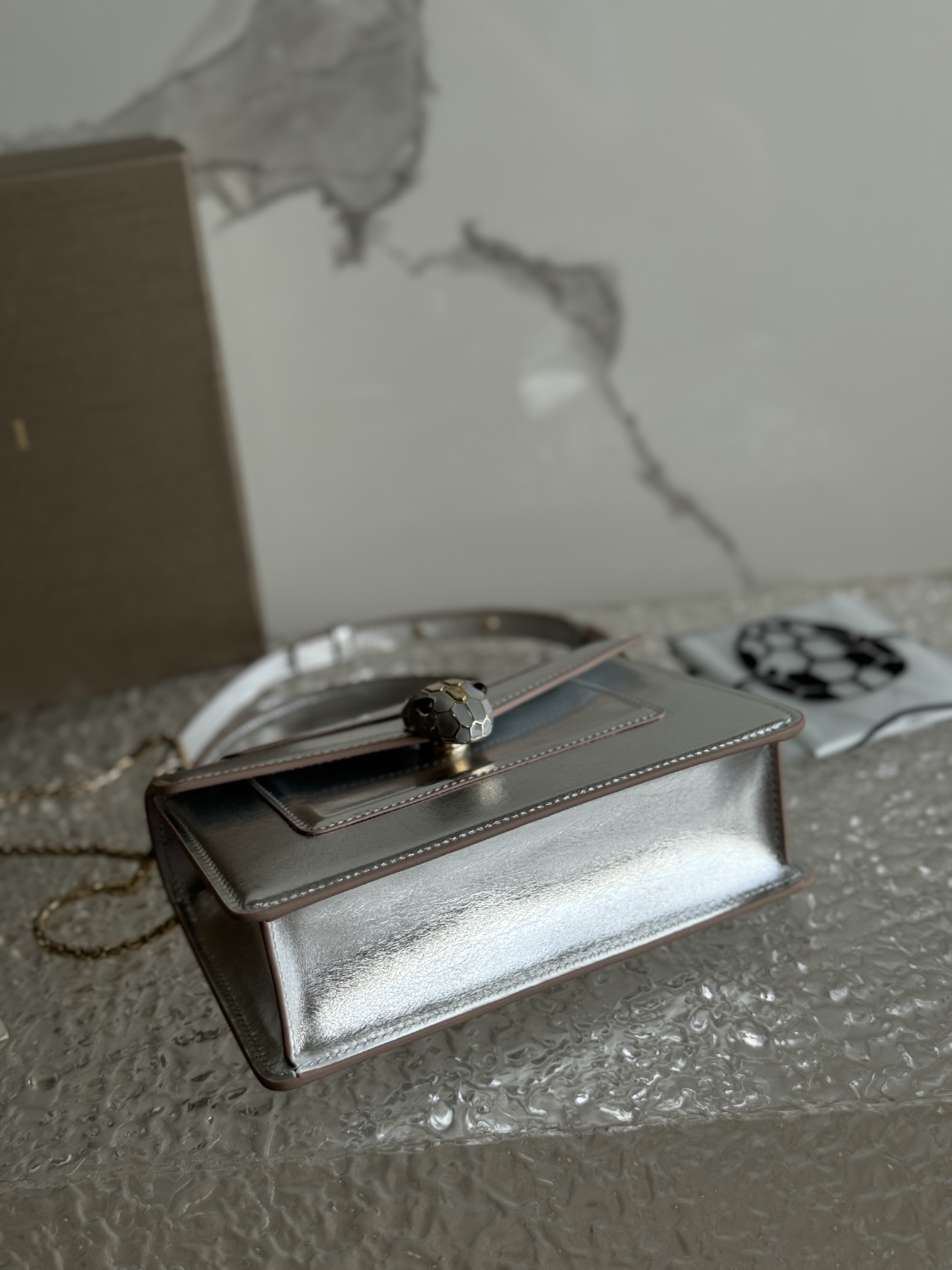 [TOP] BVLGARI Serpenti Forever Crossbody Bag 19 X 11 X 6 cm - Sliver