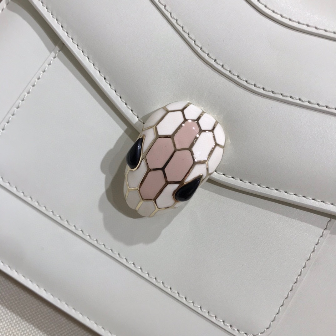 [TOP] BVLGARI Serpenti Forever Crossbody Bag 18x16x9.5cm - White