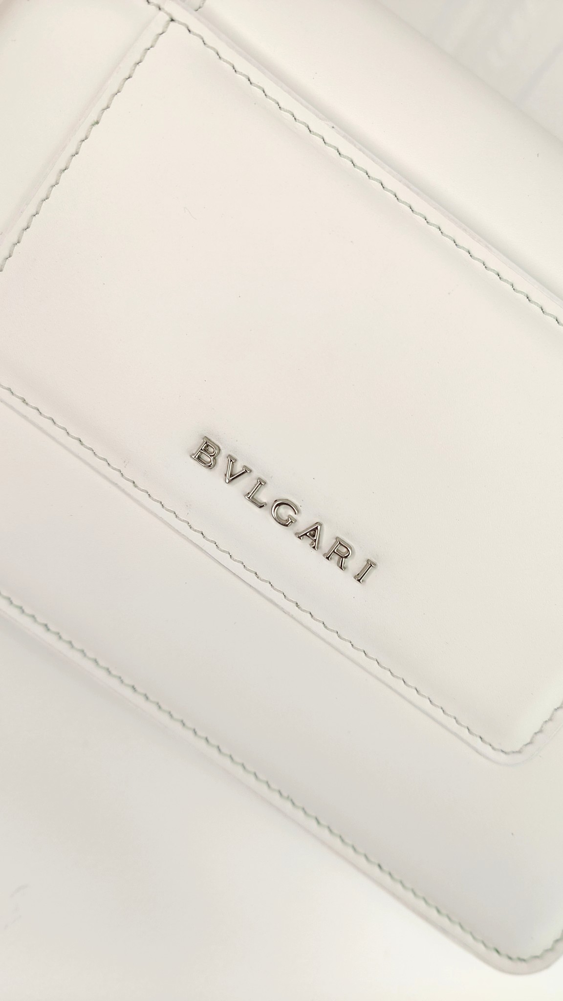 [TOP] BVLGARI Serpenti Forever Crossbody Bag 19 X 11 X 6cm - White