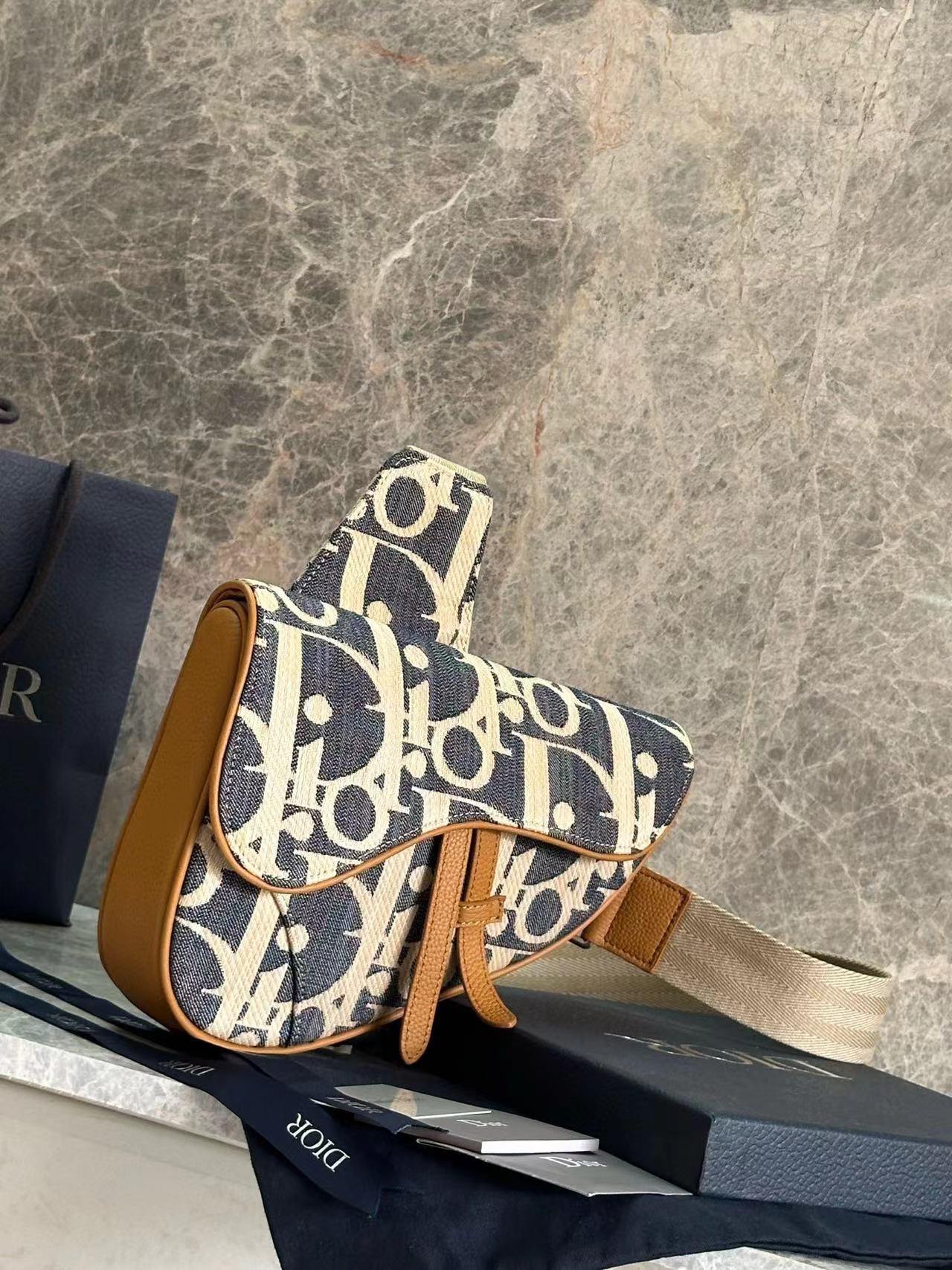 [TOP] Christian Dior Saddle Bag Raffia 27x20x5cm - Blue and Beige