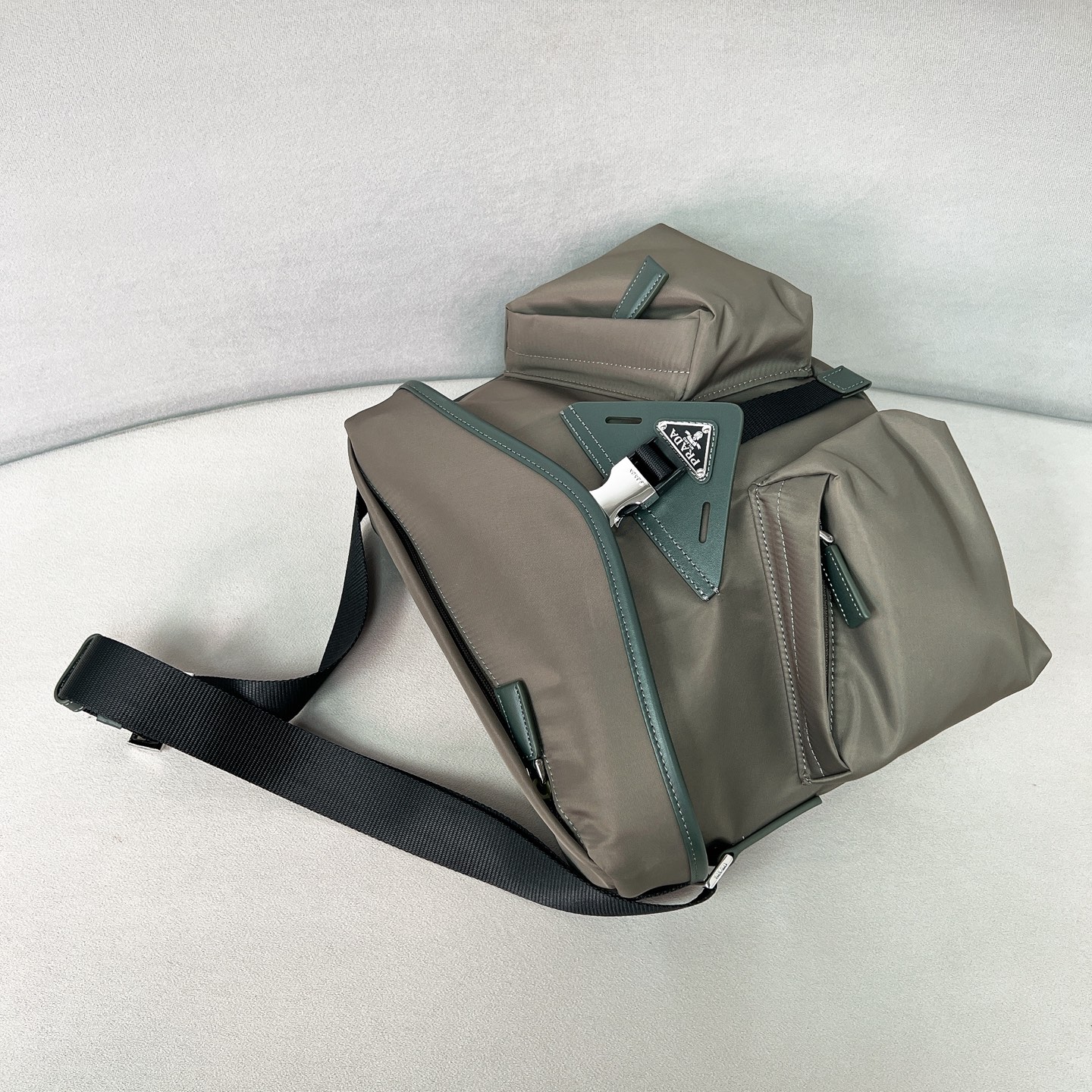 [TOP] PRADA Nylon Shoulder Bag 29x23x15cm - Gray