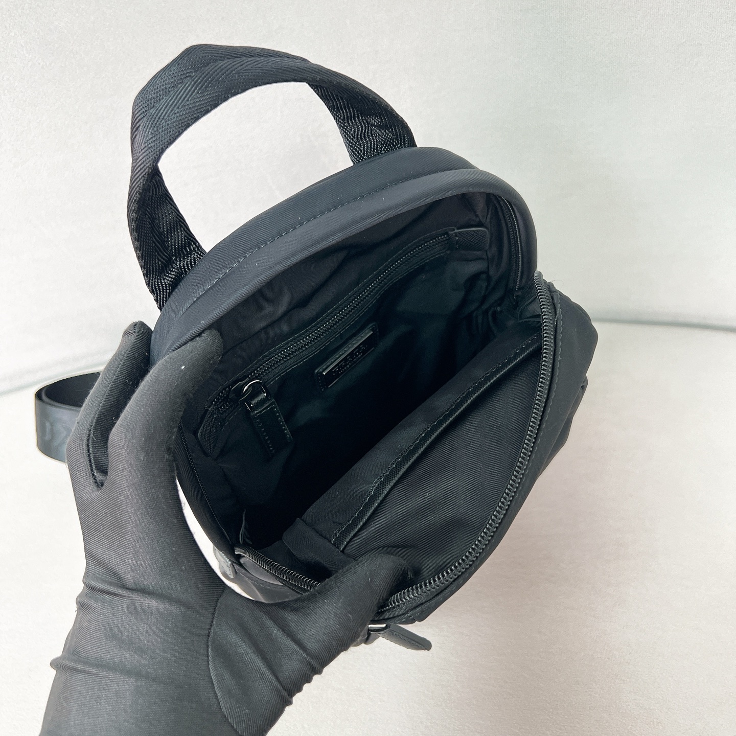 [TOP] PRADA Re-Nylon and Saffiano Leather Backpack 20x27x8cm - Black