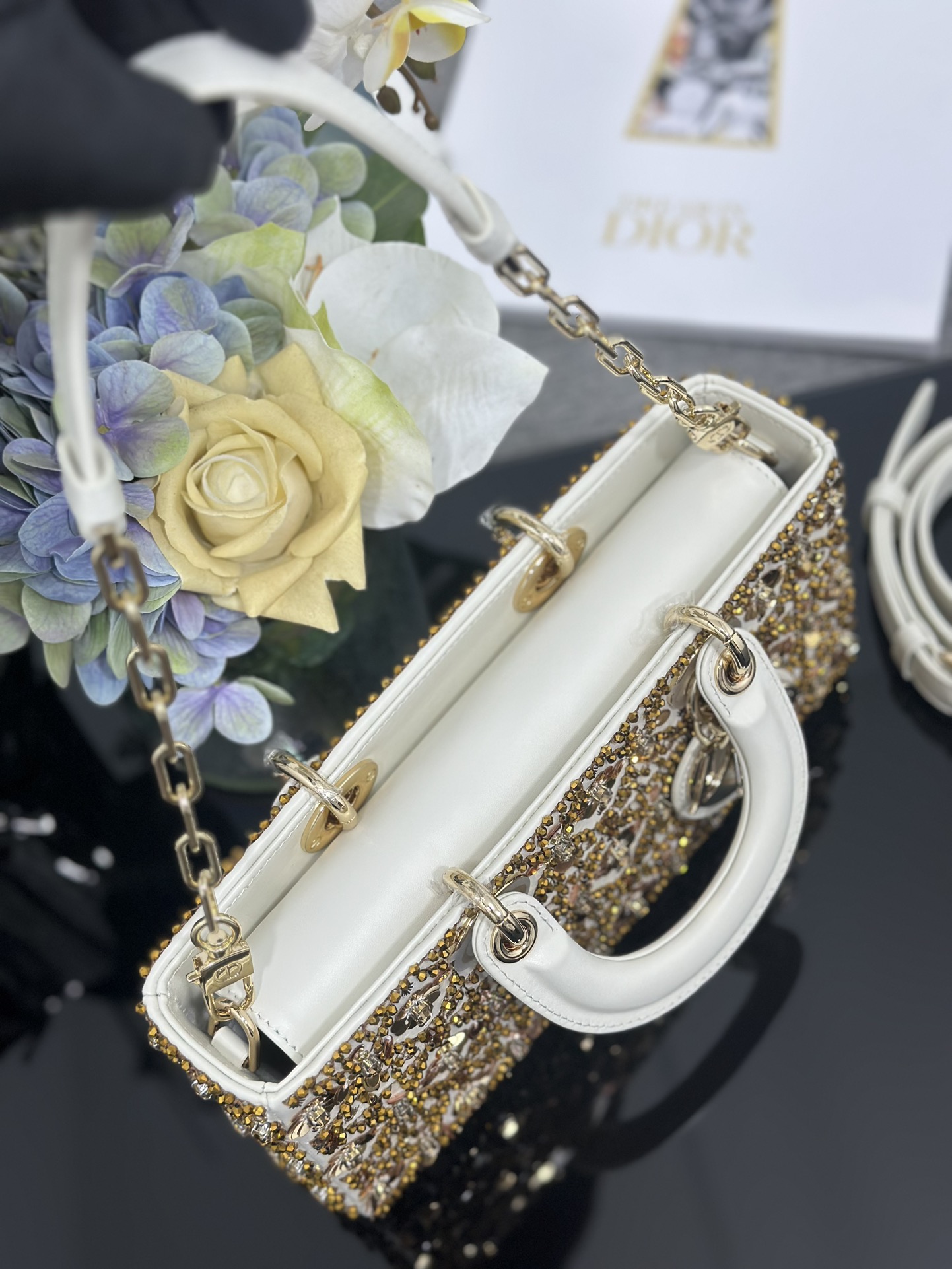 [TOP] Christian Dior Embroidery Beads Lady D-Joy Bag 26 x 13.5 x 5 cm - Gold