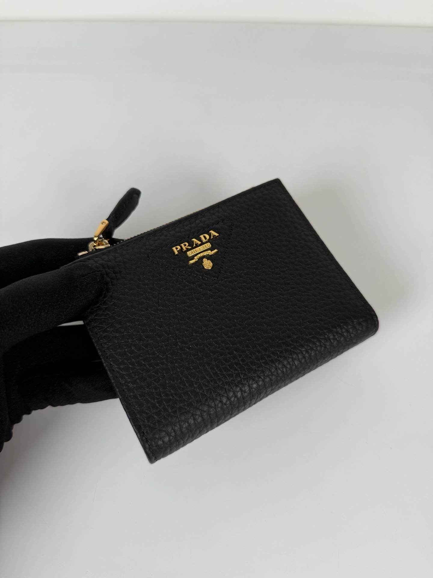 [TOP] PRADA Calfskin Wallet 11.5x9.5cm - 2 Color