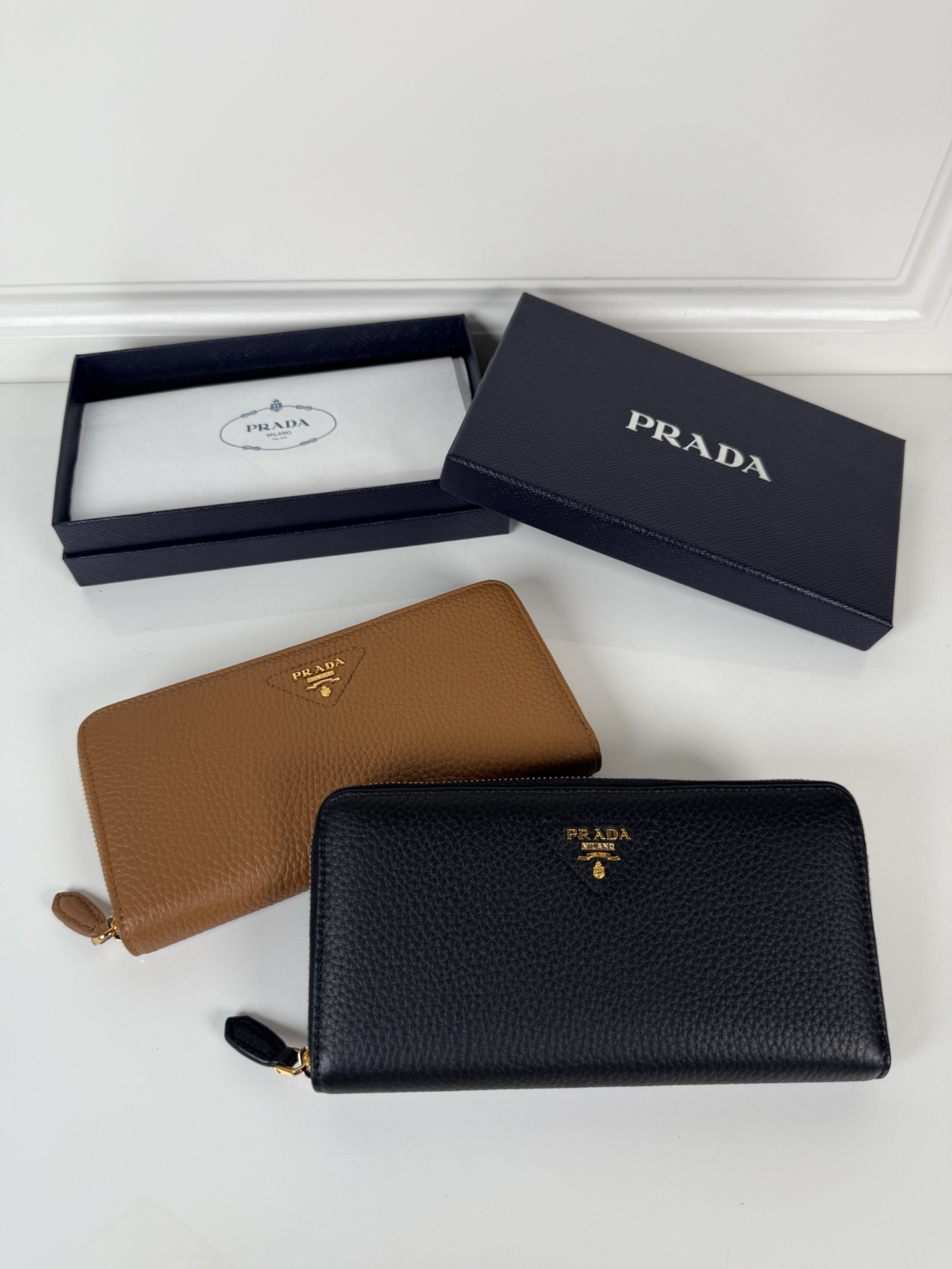 [TOP] PRADA Zipper Leather Wallet 20x10.3cm - 2 Color