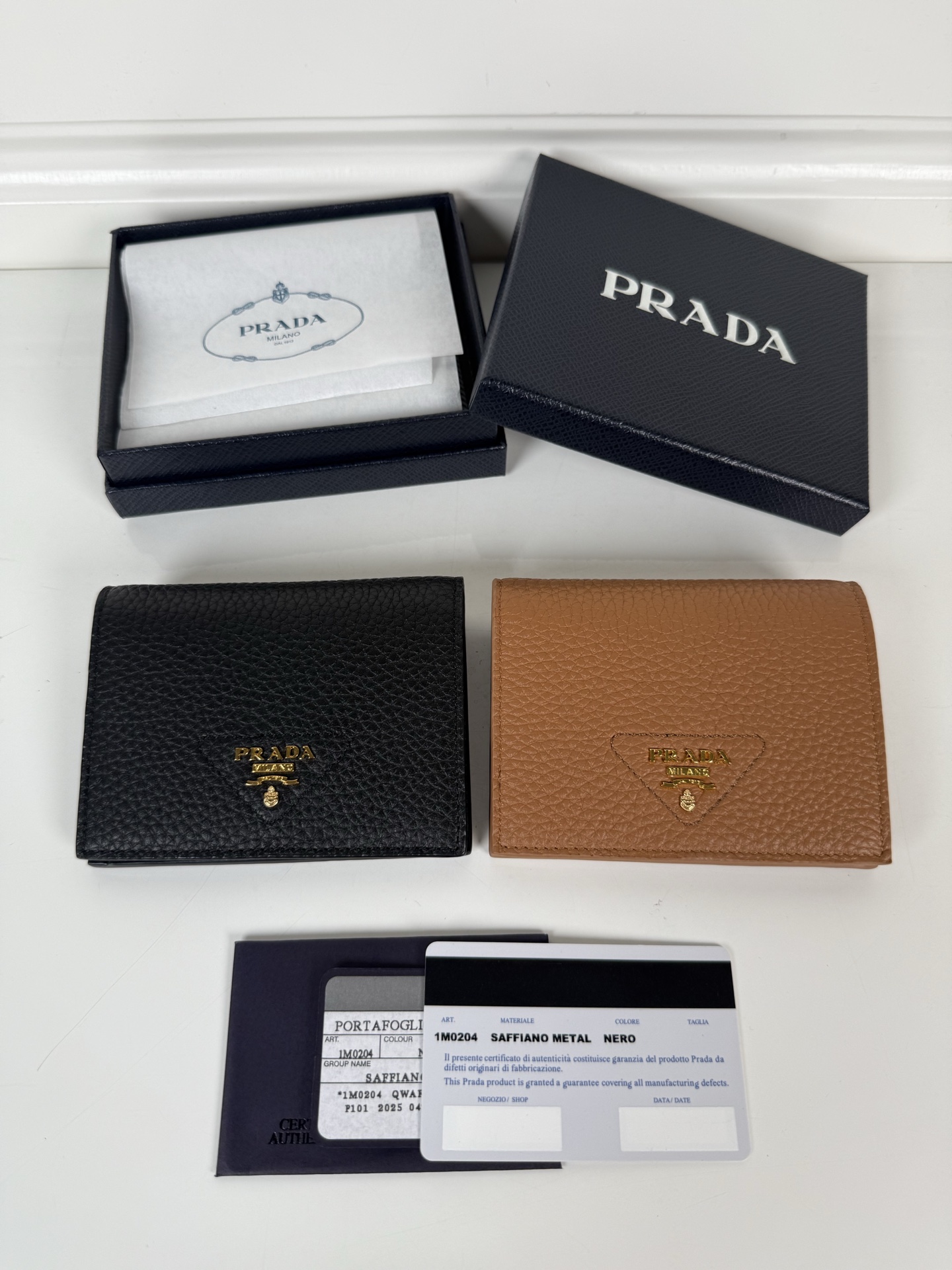 [TOP] PRADA Leather Wallet 11.2x9.5cm - 2 Color