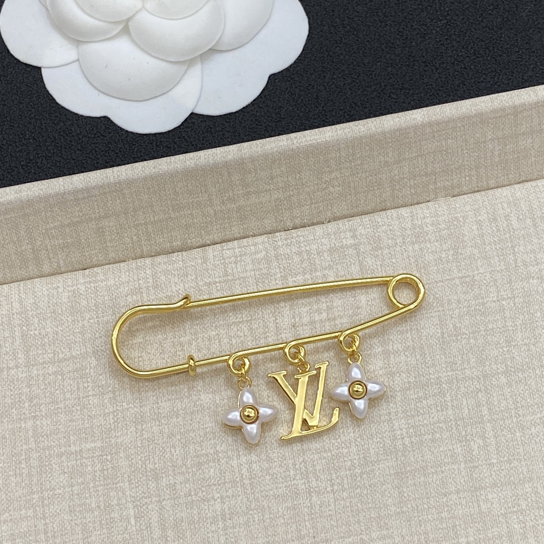 [TOP] Louis Vuitton LV Brooch - 6 Color