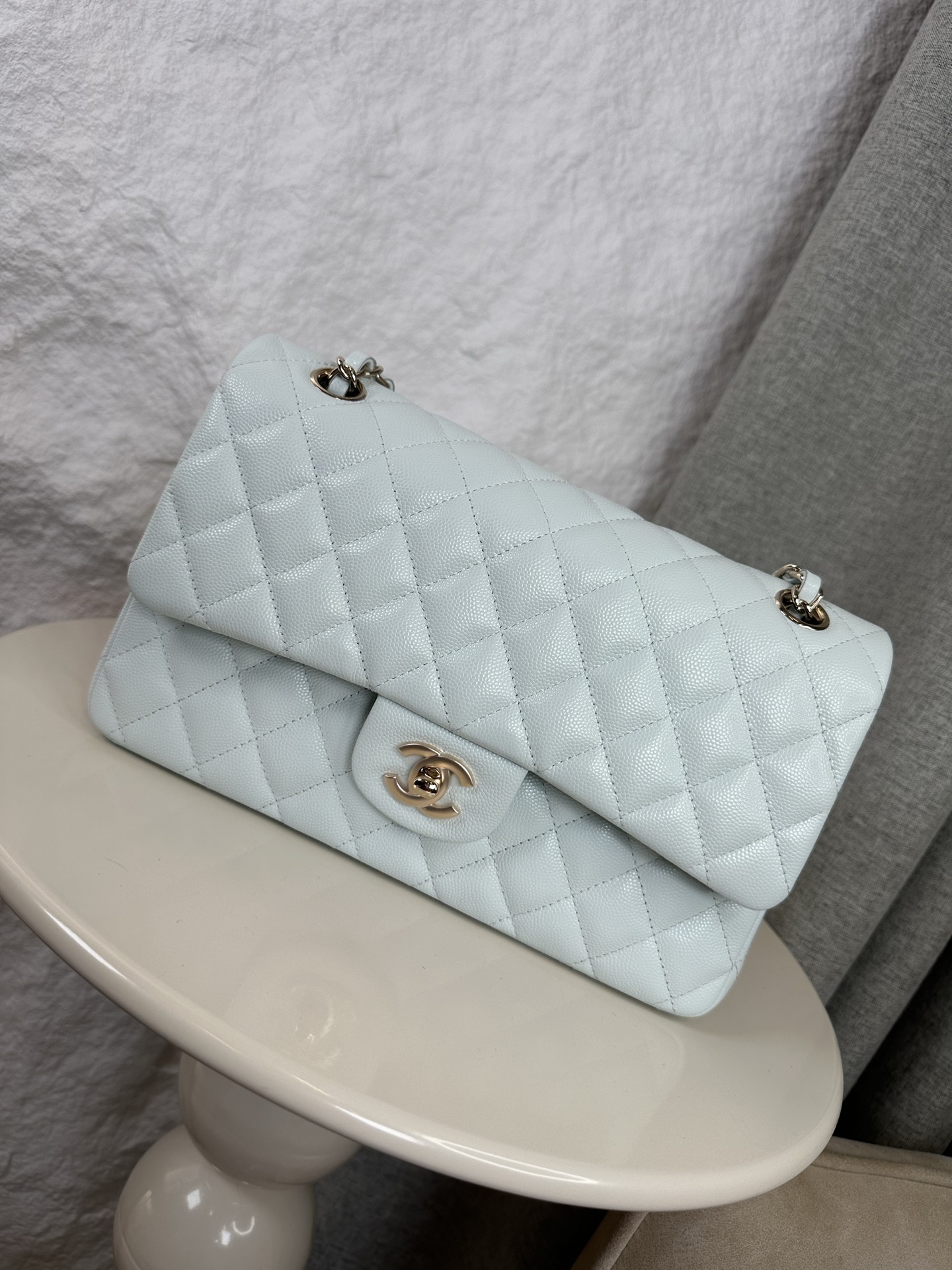 [TOP] CHANEL Classic Flap Bag Caviar Medium 25.5cm – Collection