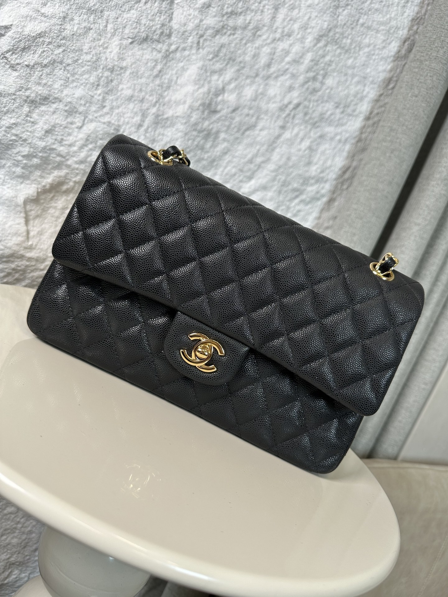[TOP] CHANEL Classic Flap Bag Caviar Medium 25.5cm – Collection