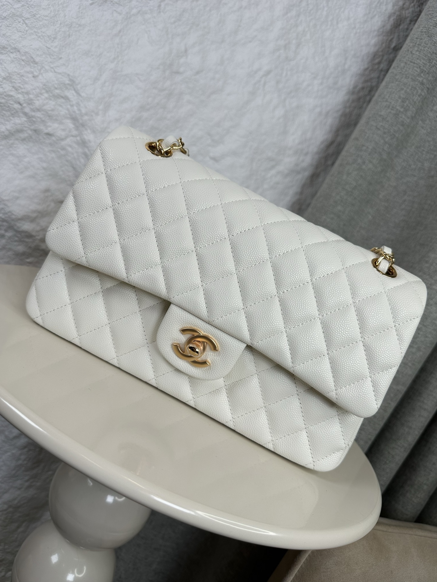 [TOP] CHANEL Classic Flap Bag Caviar Medium 25.5cm – Collection