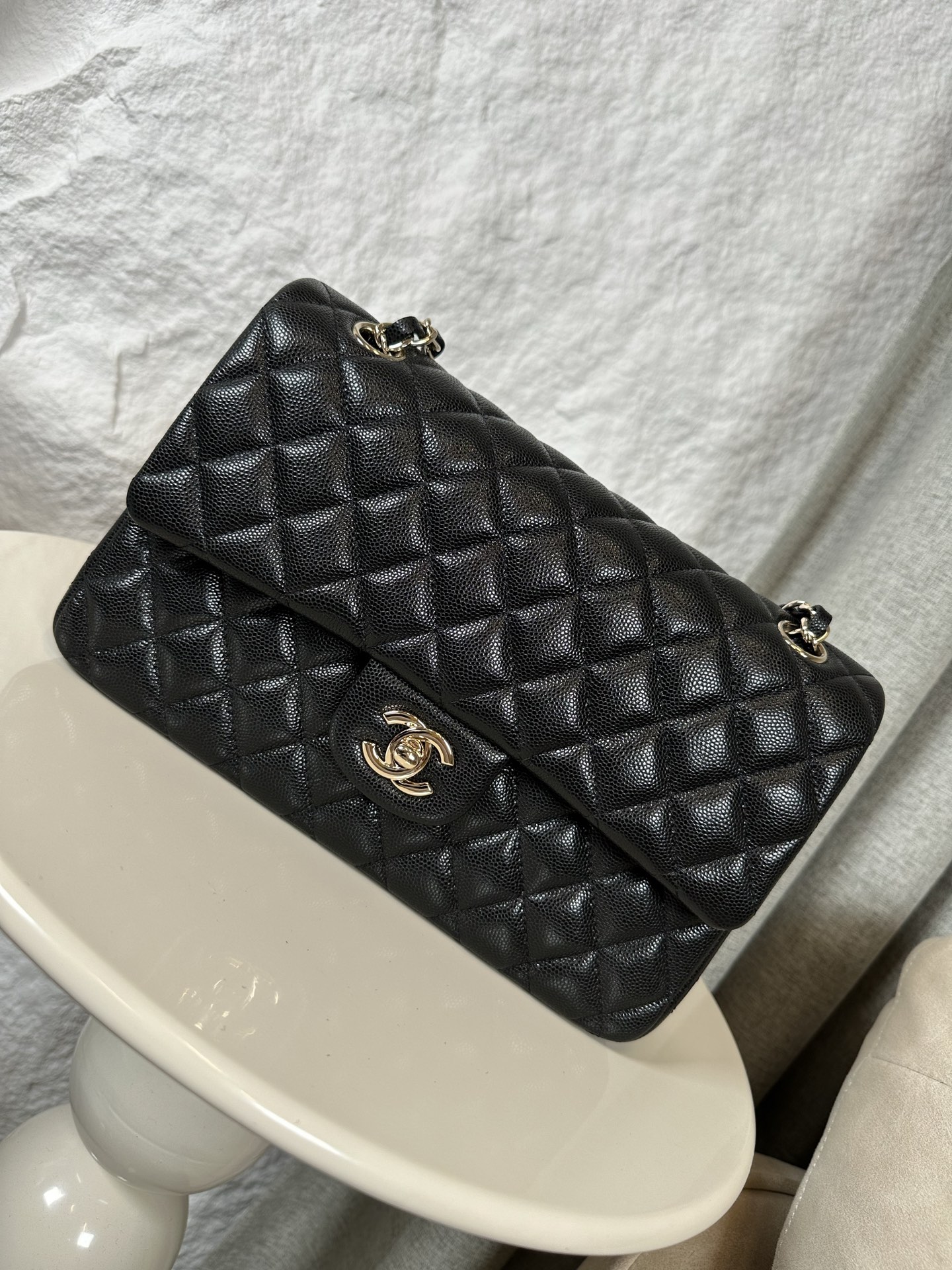 [TOP] CHANEL Classic Flap Bag Caviar Medium 25.5cm – Collection