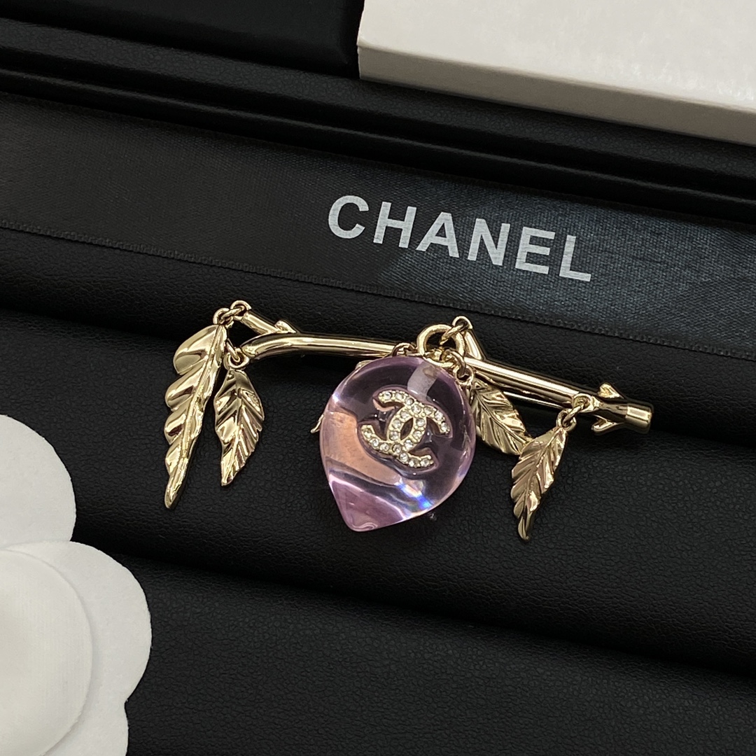 [TOP] CHANEL CC Brooch - Gold