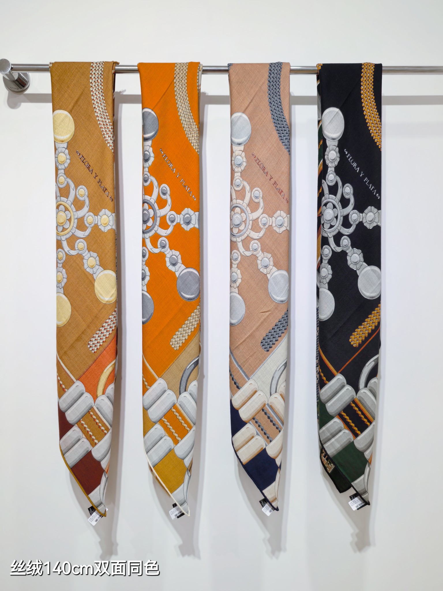 [TOP] HERMES 70% Cashmere + 30% Silk Scarf 140x140 cm - 4 Colors