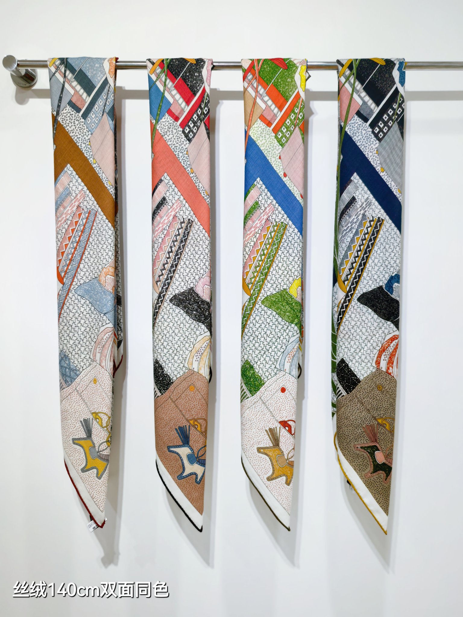 [TOP] HERMES 70% Cashmere + 30% Silk Scarf 140x140 cm - 4 Colors