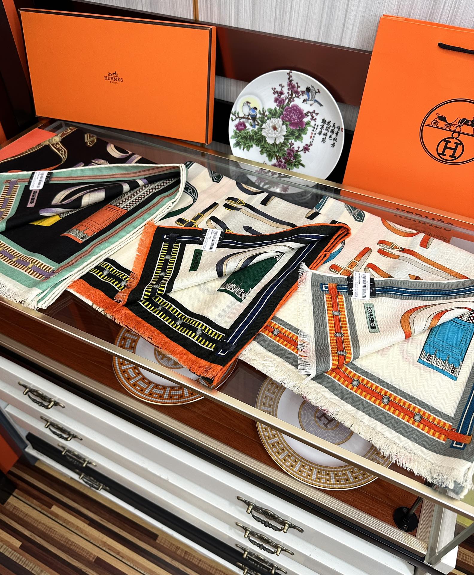[TOP] HERMES Cashmere Scarf 185x65 cm - 3 Colors