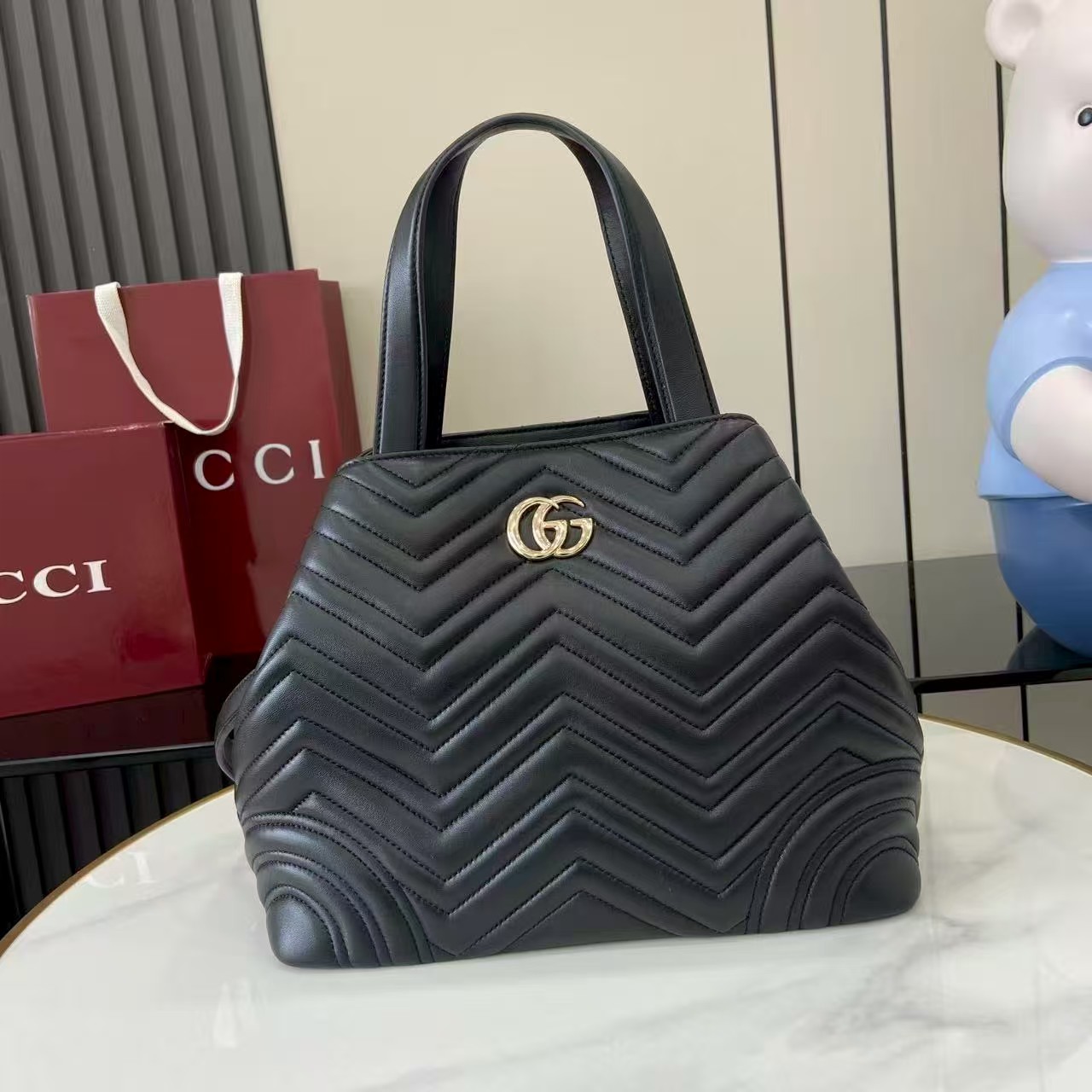 [TOP] GUCCI Betty Medium Tote Bag 39/28x24x16cm - Black