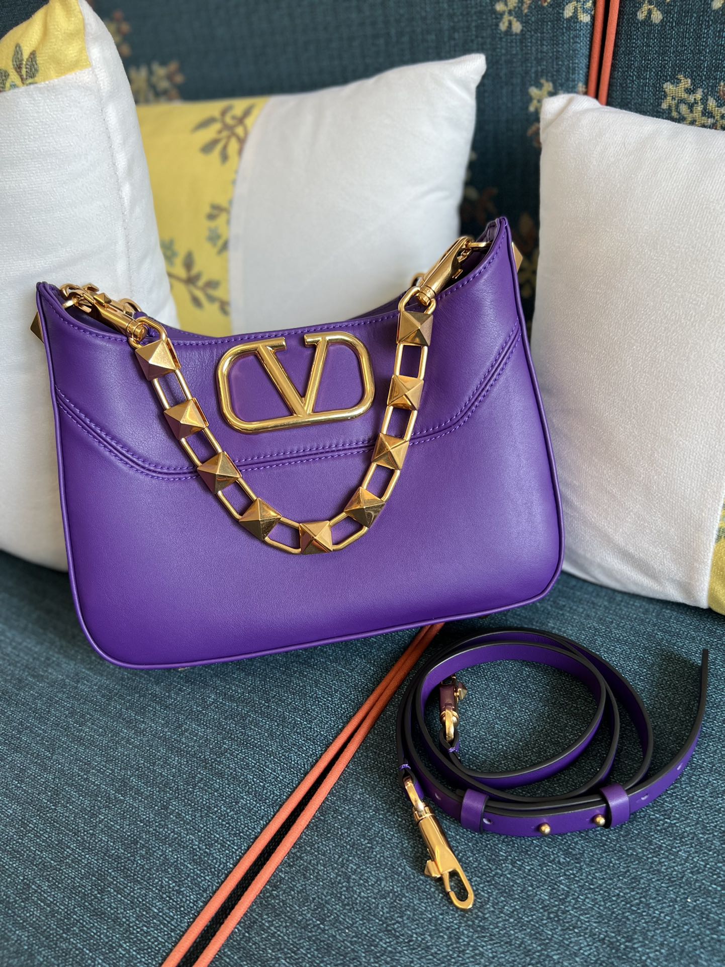 [TOP] VALENTINO Garavani Stud Sign  HOBO Bag 28 x  22 x 8 cm - Purple
