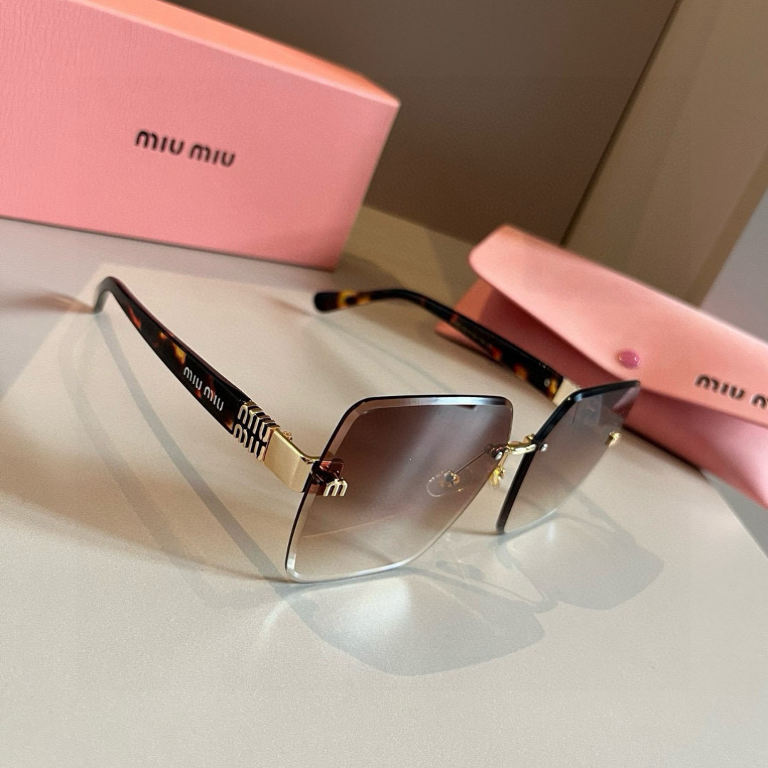 [TOP] Miu Miu Sunglasses - 4 Colors