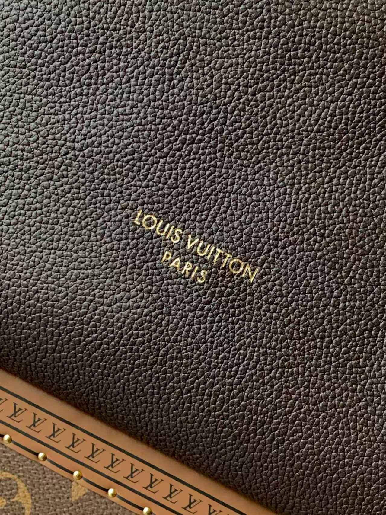 [TOP] Louis Vuitton LV Express Bag 24x18.5x36 cm - Black