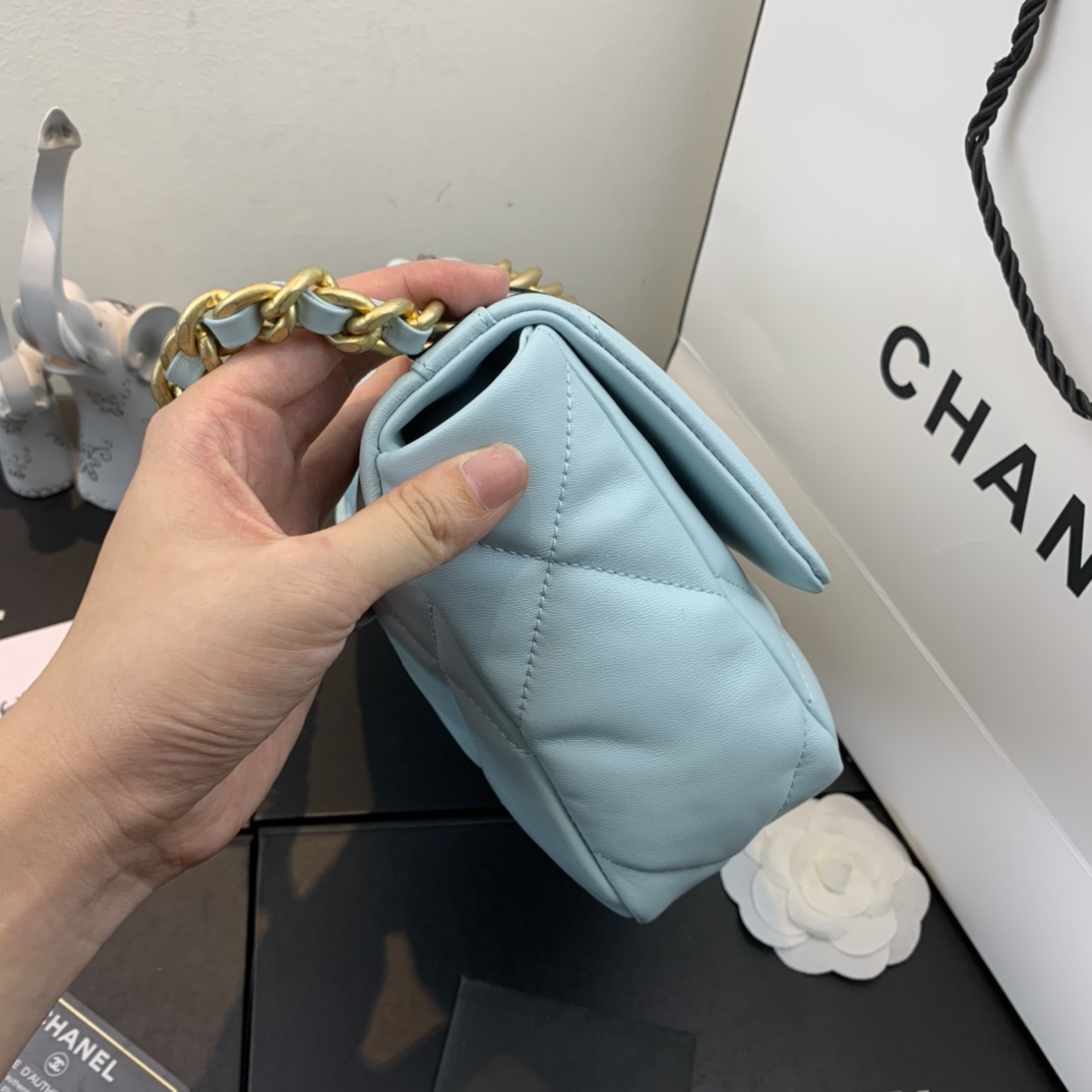 [TOP] CHANEL Lambskin 19 Bag 26x9x16cm - Light Blue&GHW