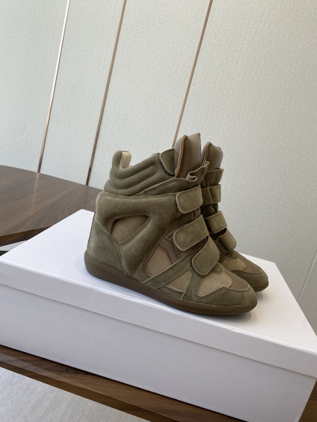 [TOP] Isabel Marant Bekett Leather Wedge Sneakers - 3 Colors