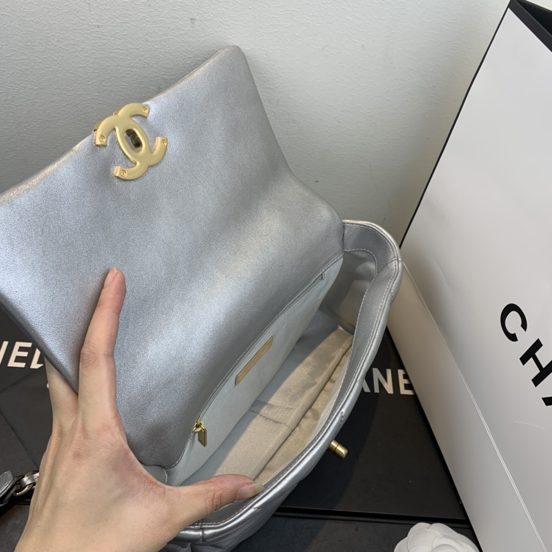 [TOP] CHANEL Lambskin 19 Bag 26x9x16cm - Sliver&GHW