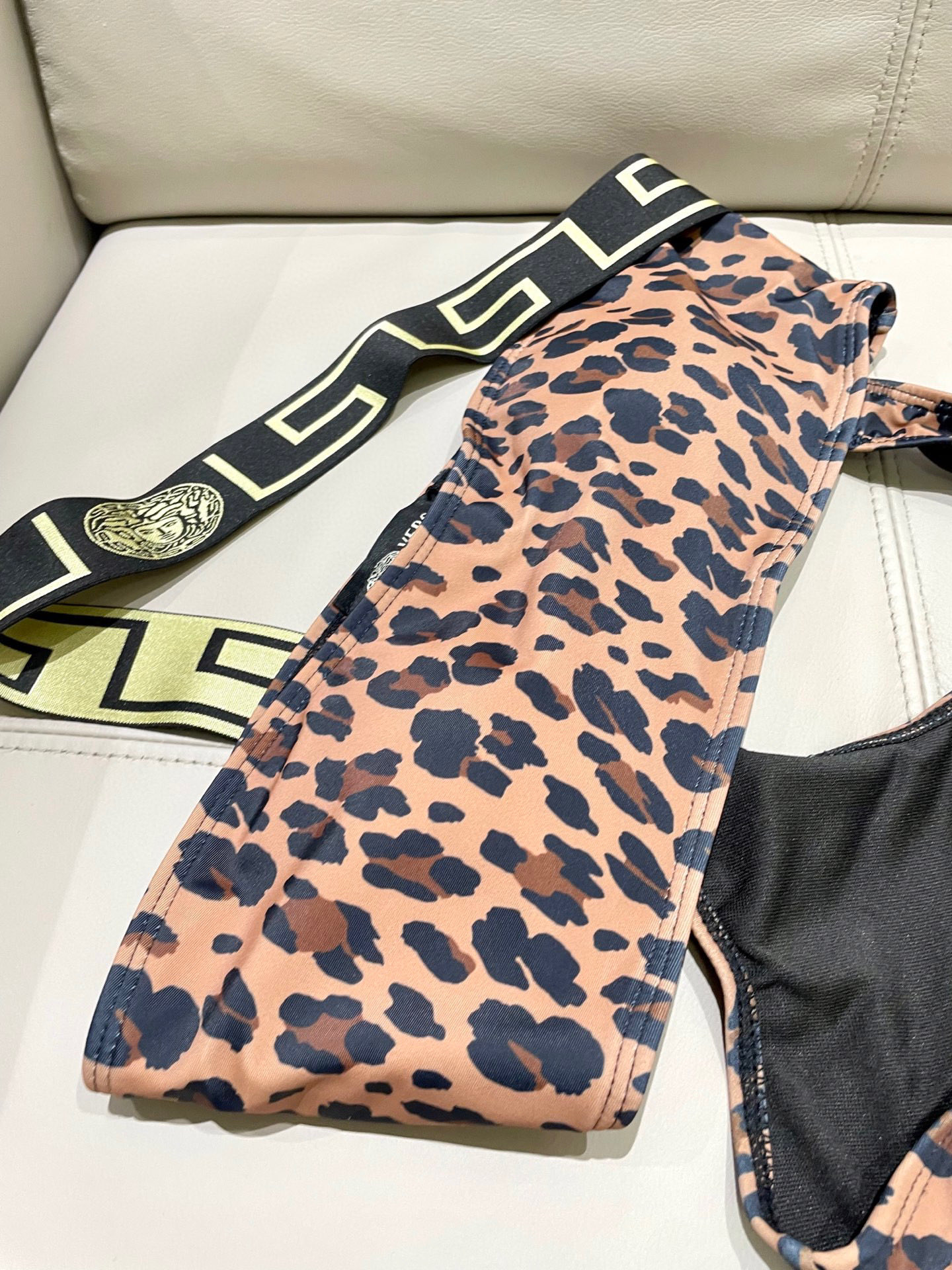 [TOP] VERSACE One-Piece Swimsuit - Leopard Print