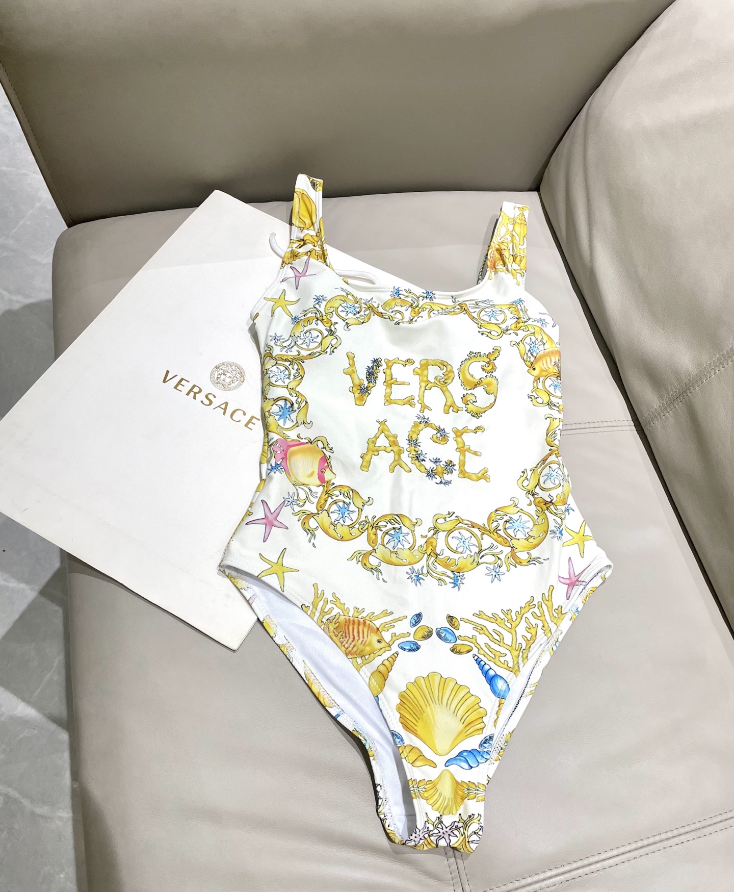 [TOP] VERSACE One-Piece Swimsuit - White